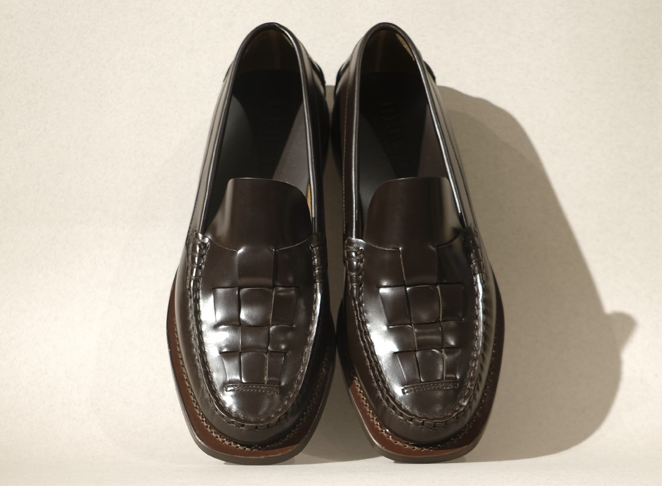 nombela (vibram) in dark brown