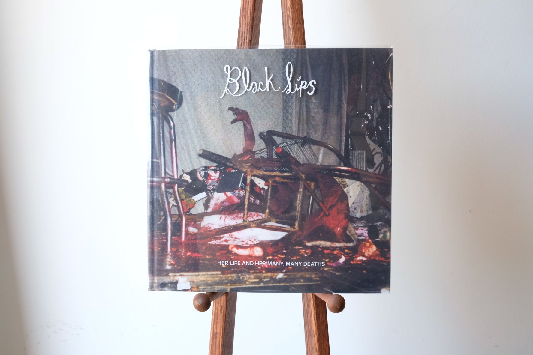 blacklips: her life and her many, many deaths