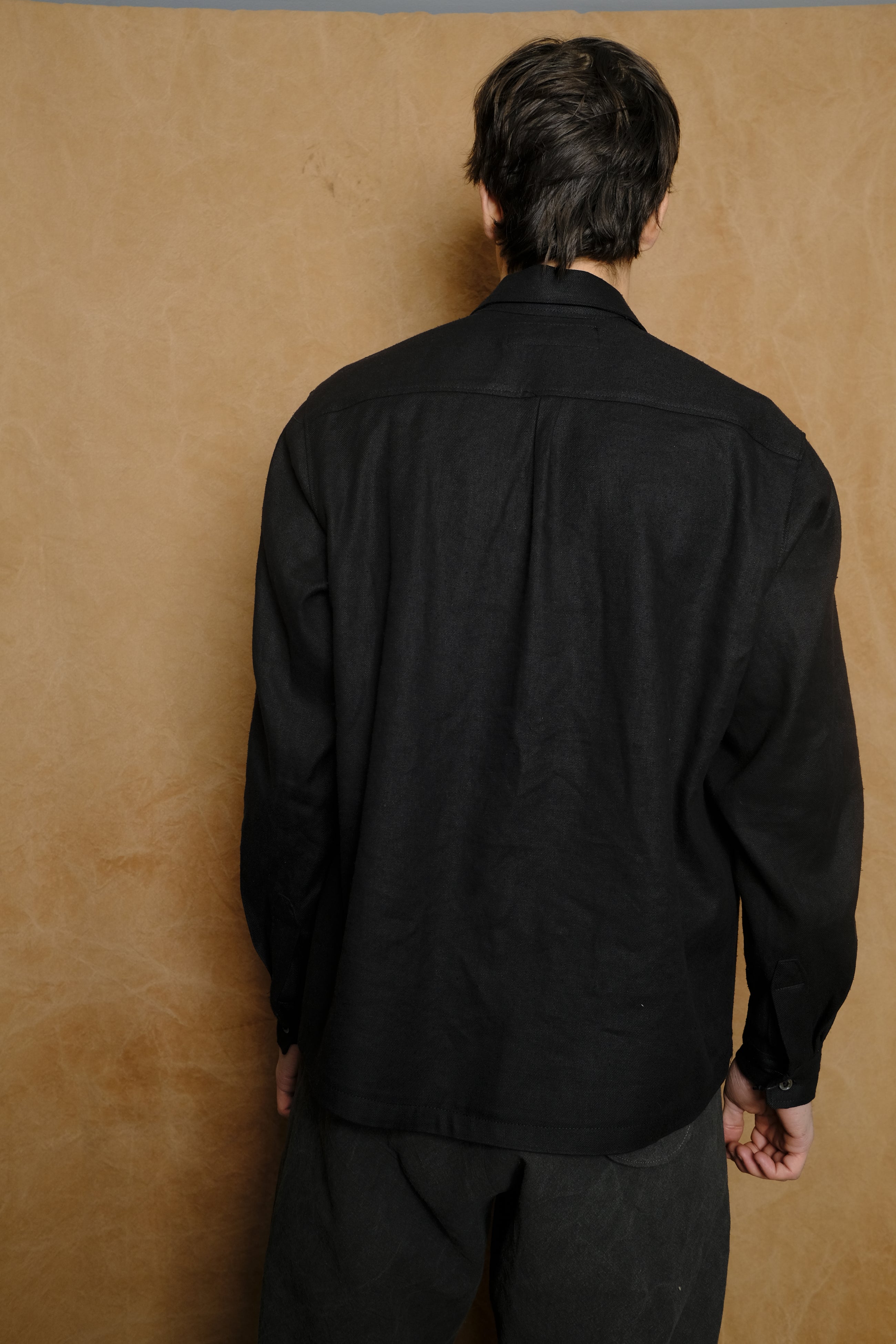 left hand oxford shirt in black silk & linen twill
