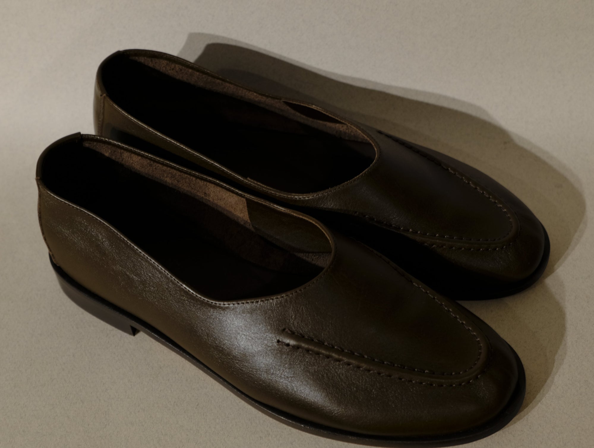 juliol winter in dark brown