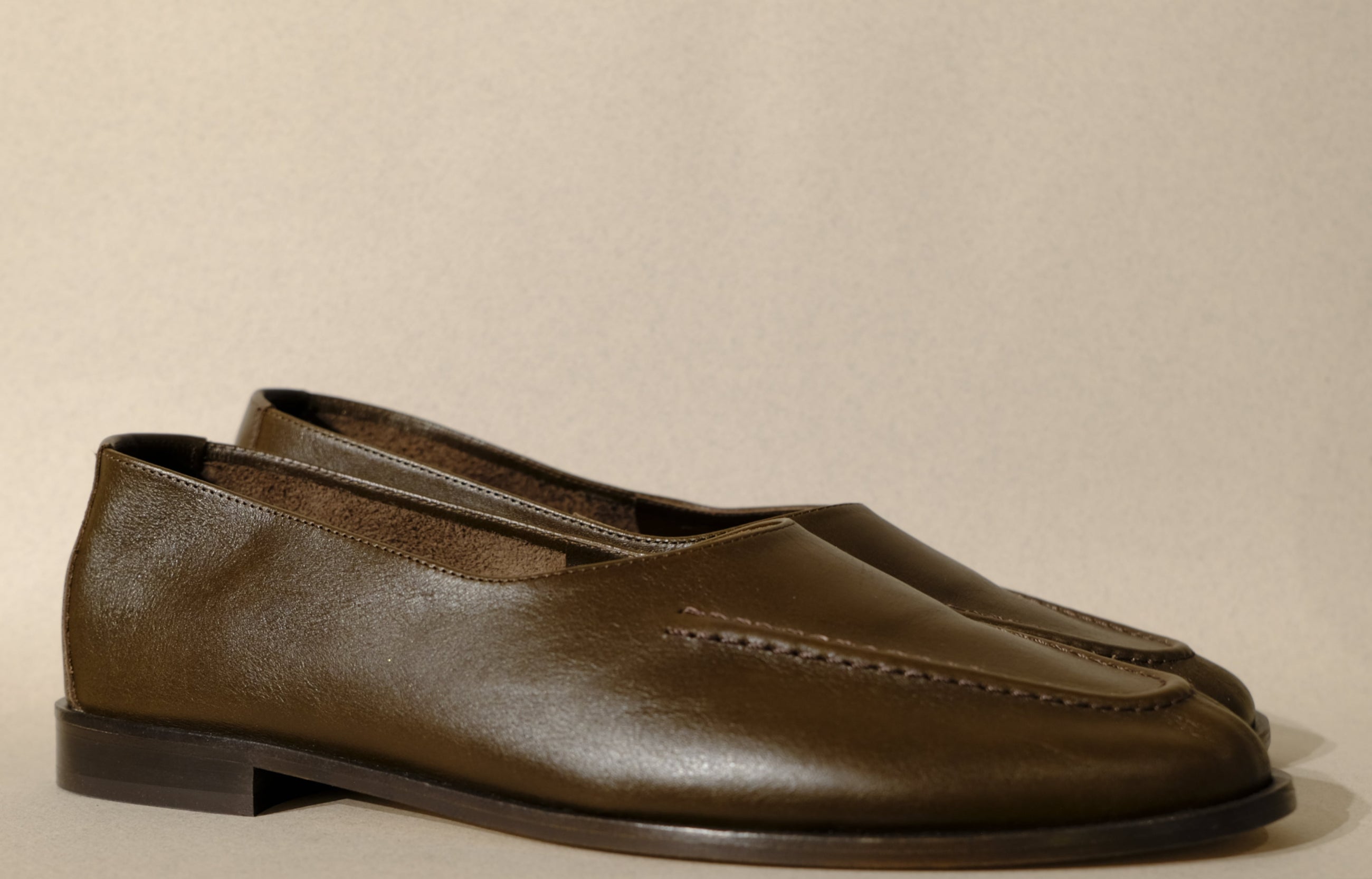 juliol winter in dark brown