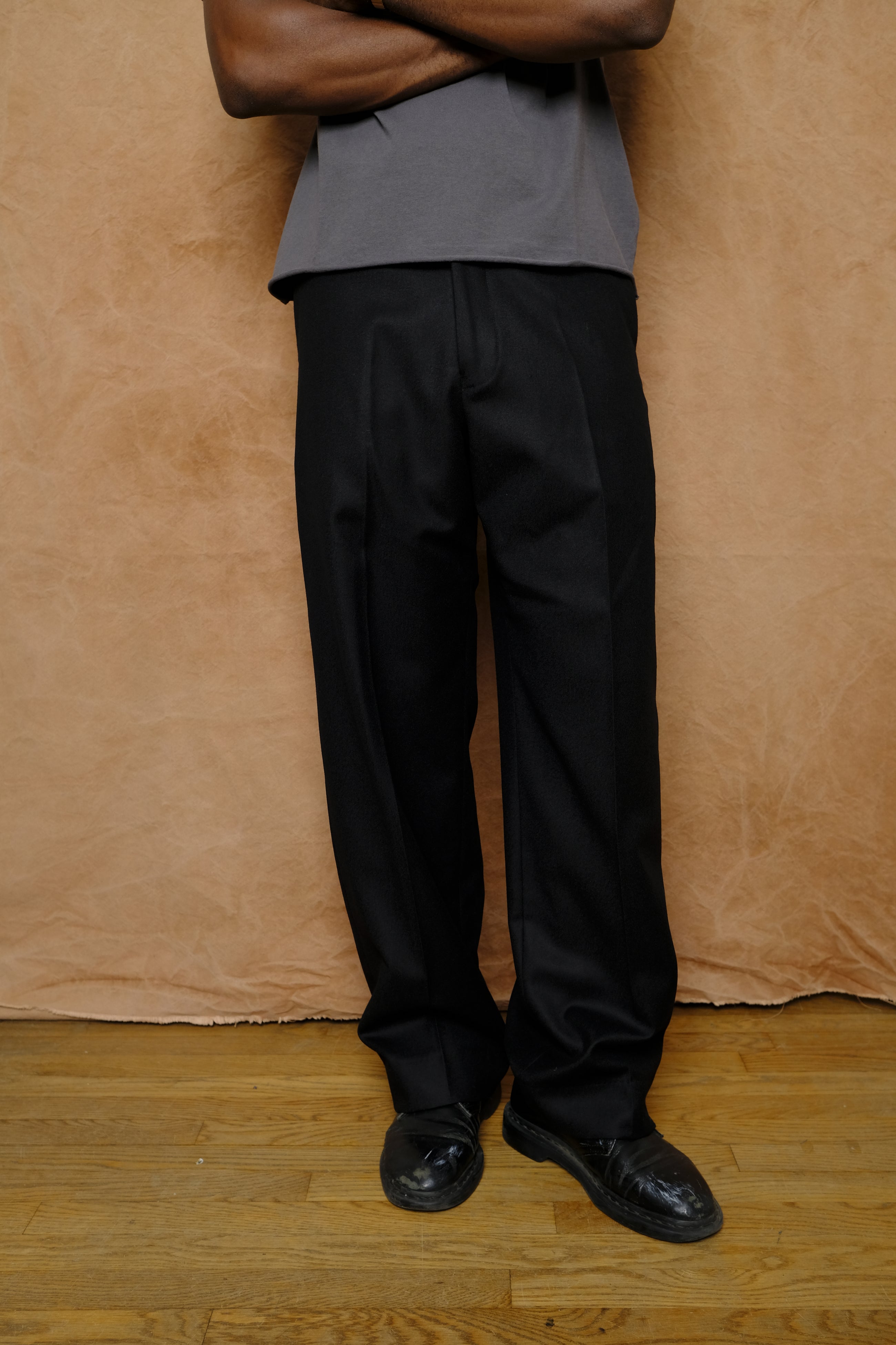 flannel wool wide trousers in black