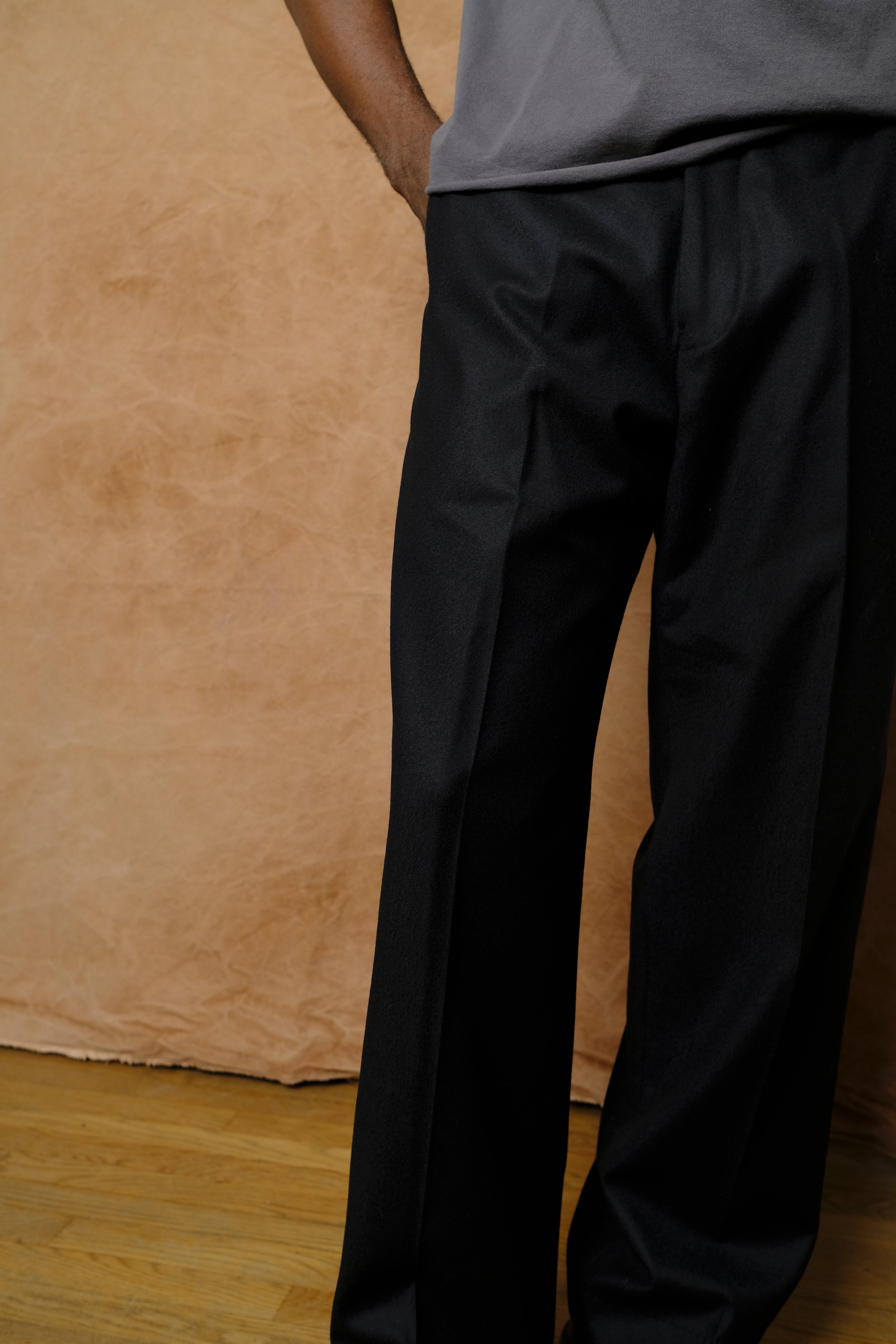 flannel wool wide trousers in black