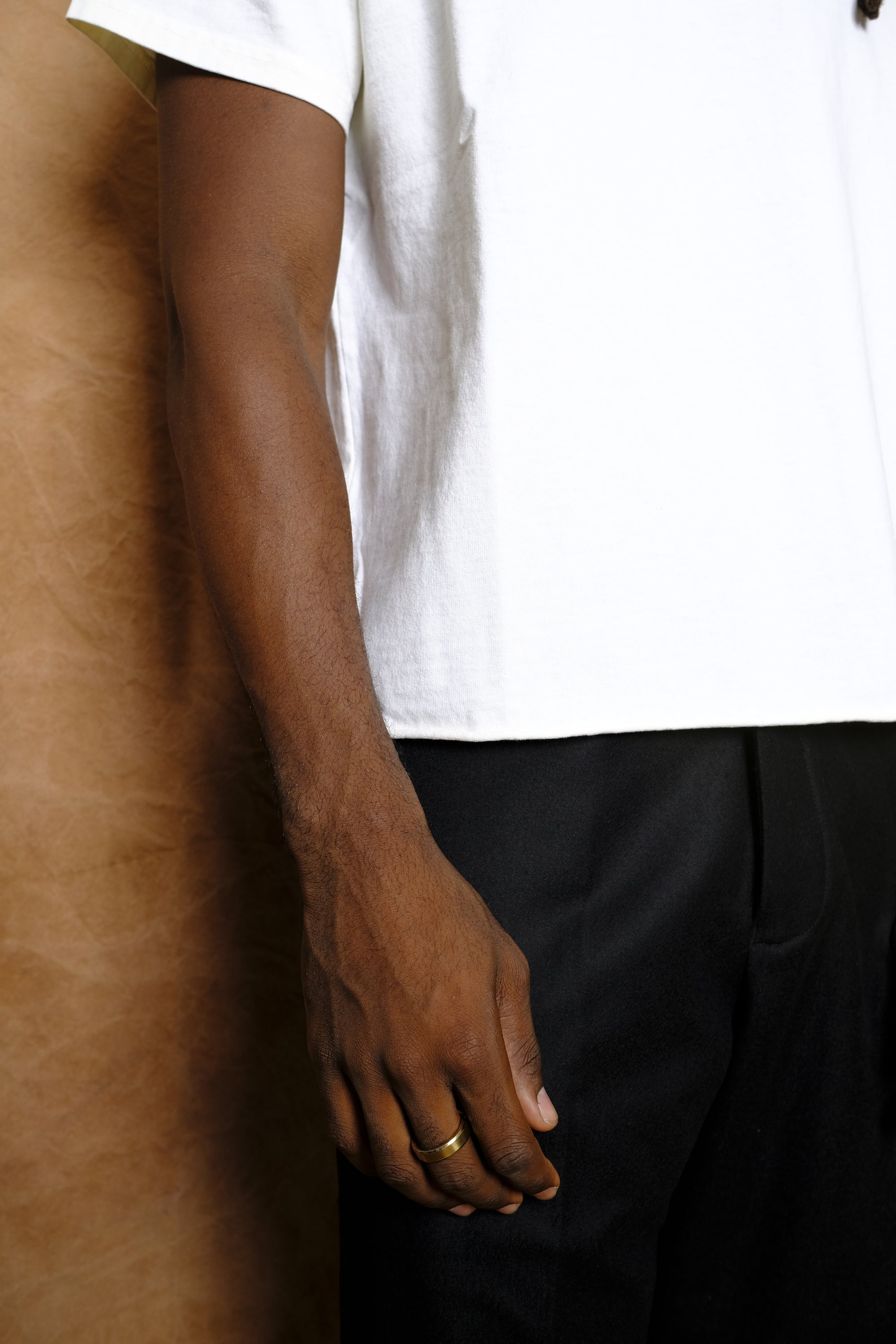 on the farm raw hem tee in cloud