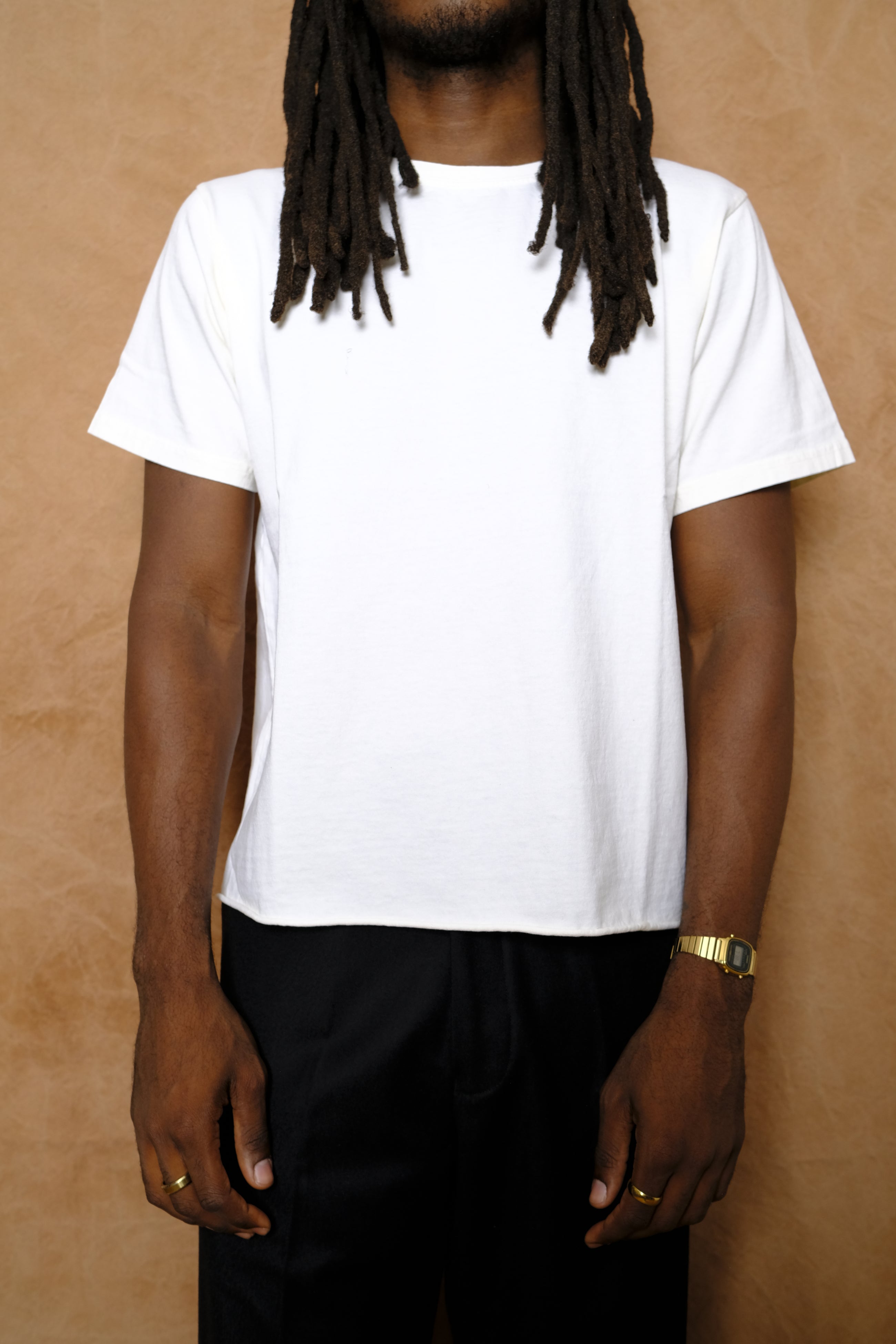 on the farm raw hem tee in cloud