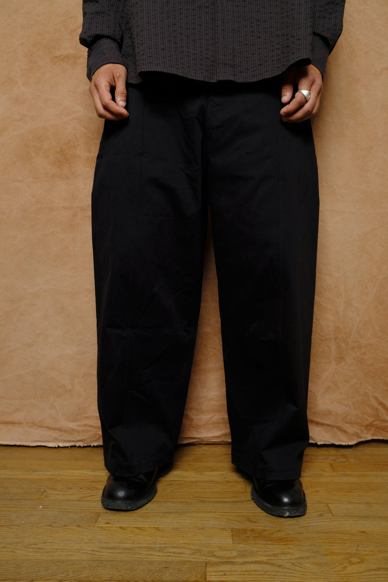 welt trouser in black cotton drill