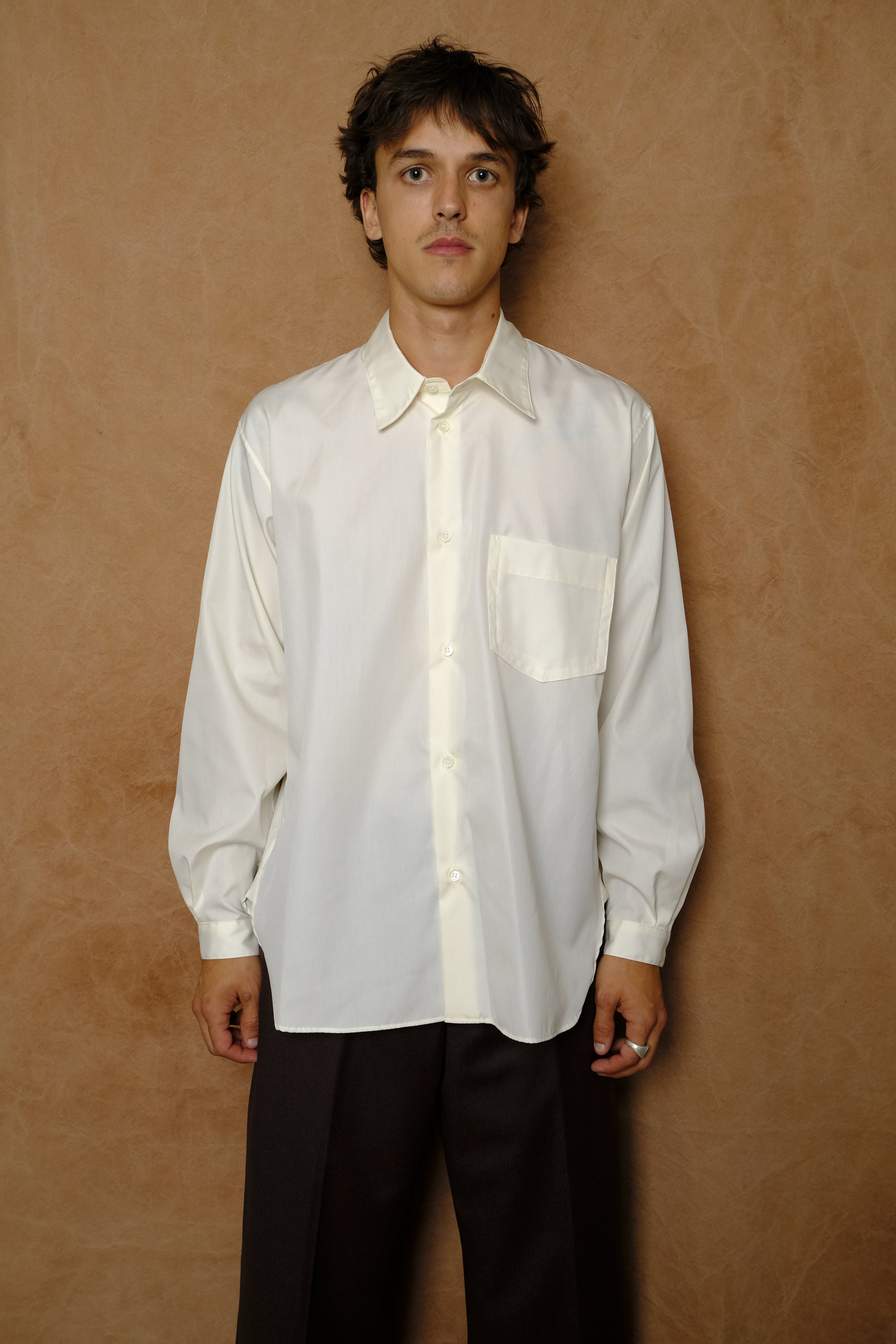 utility dress shirt in off white