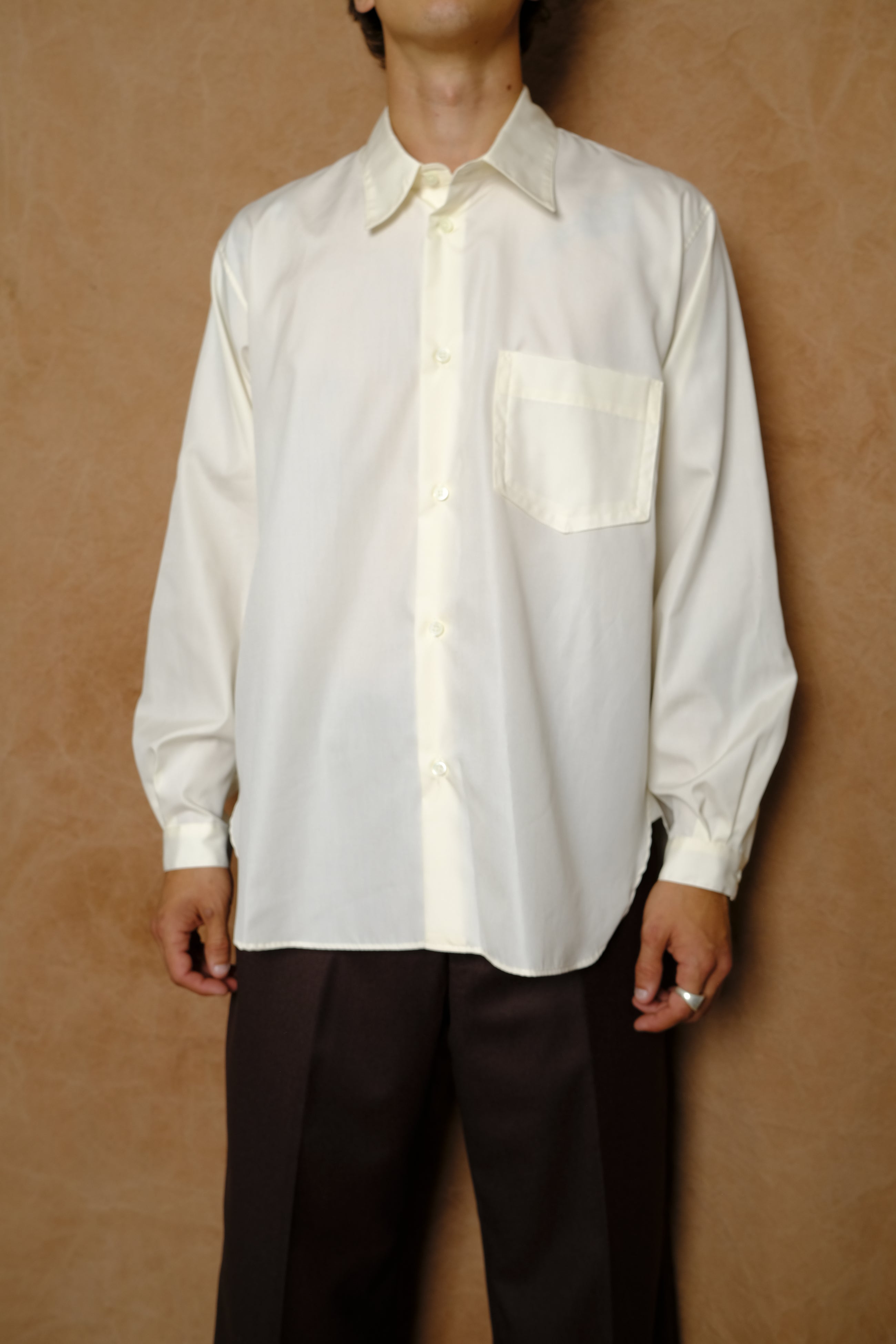 utility dress shirt in off white