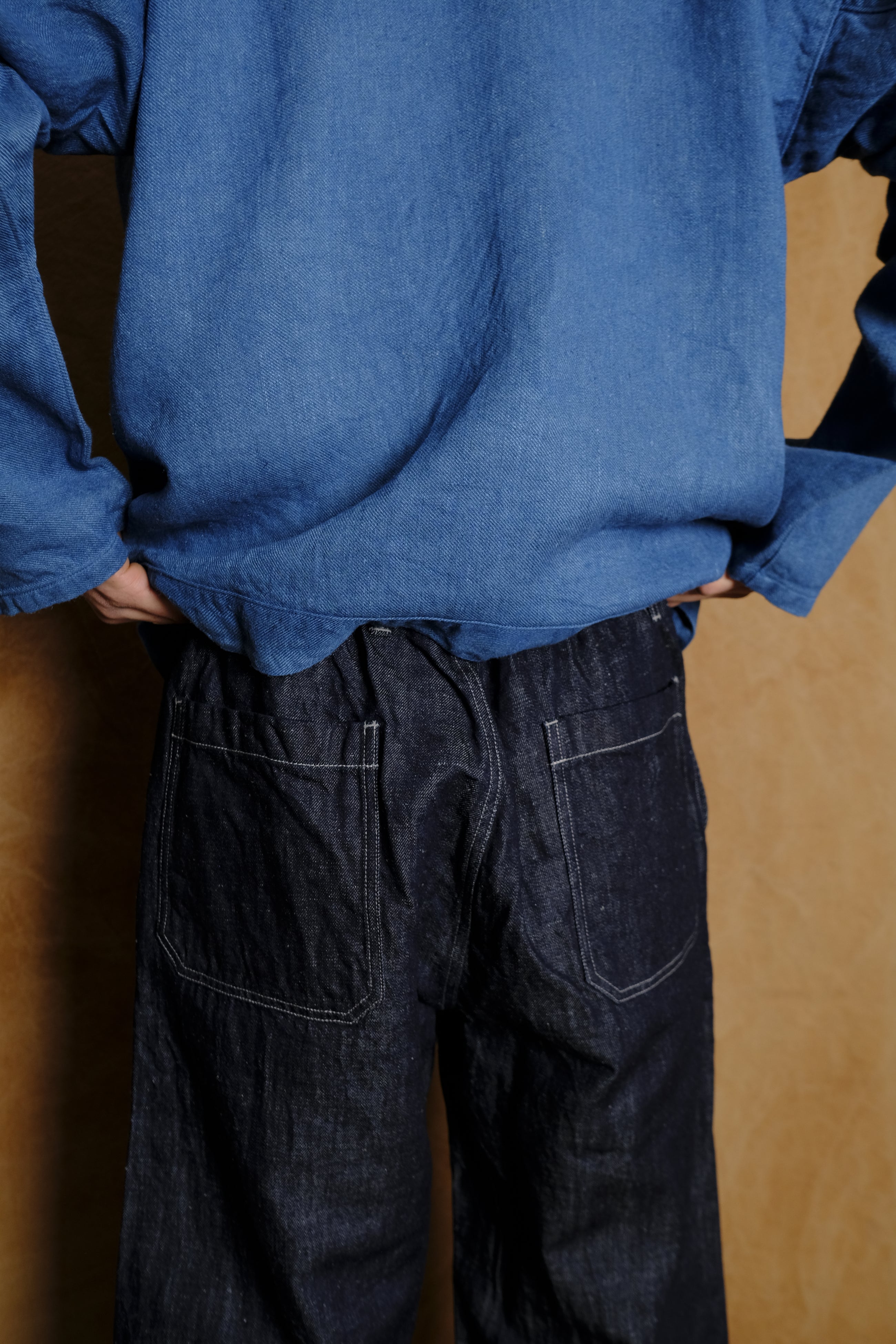 pt-133 in navy denim