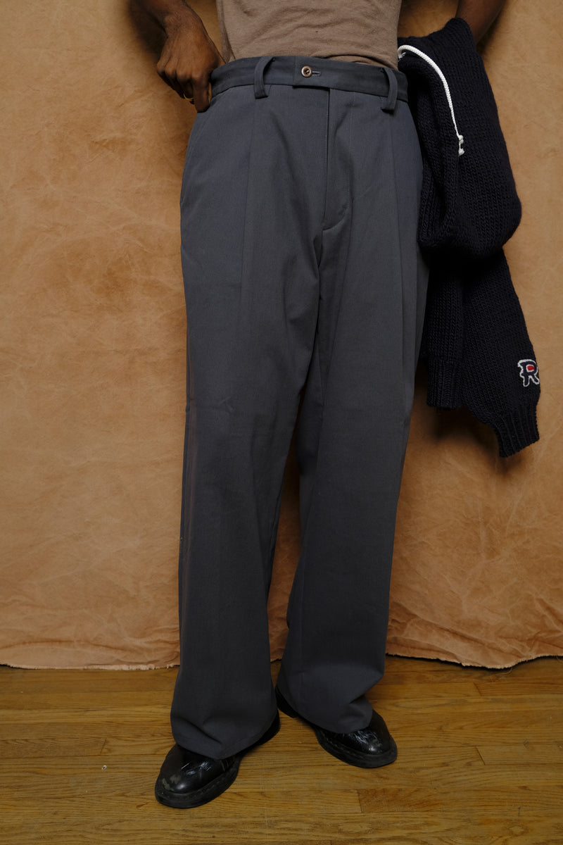 loose fit trousers in dark gray