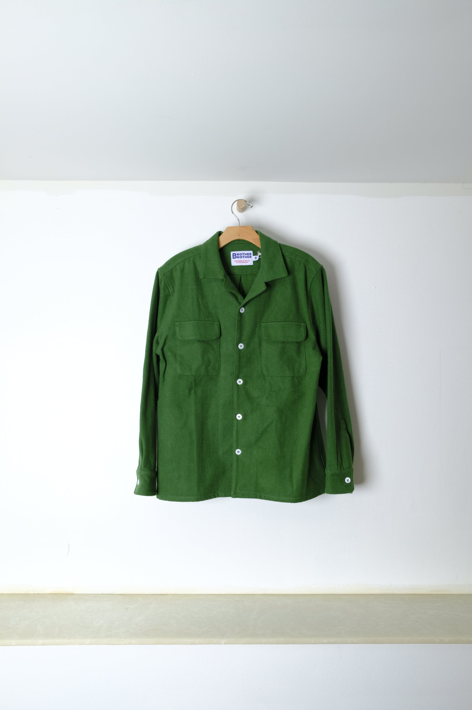 long sleeve brushed camp collar in green