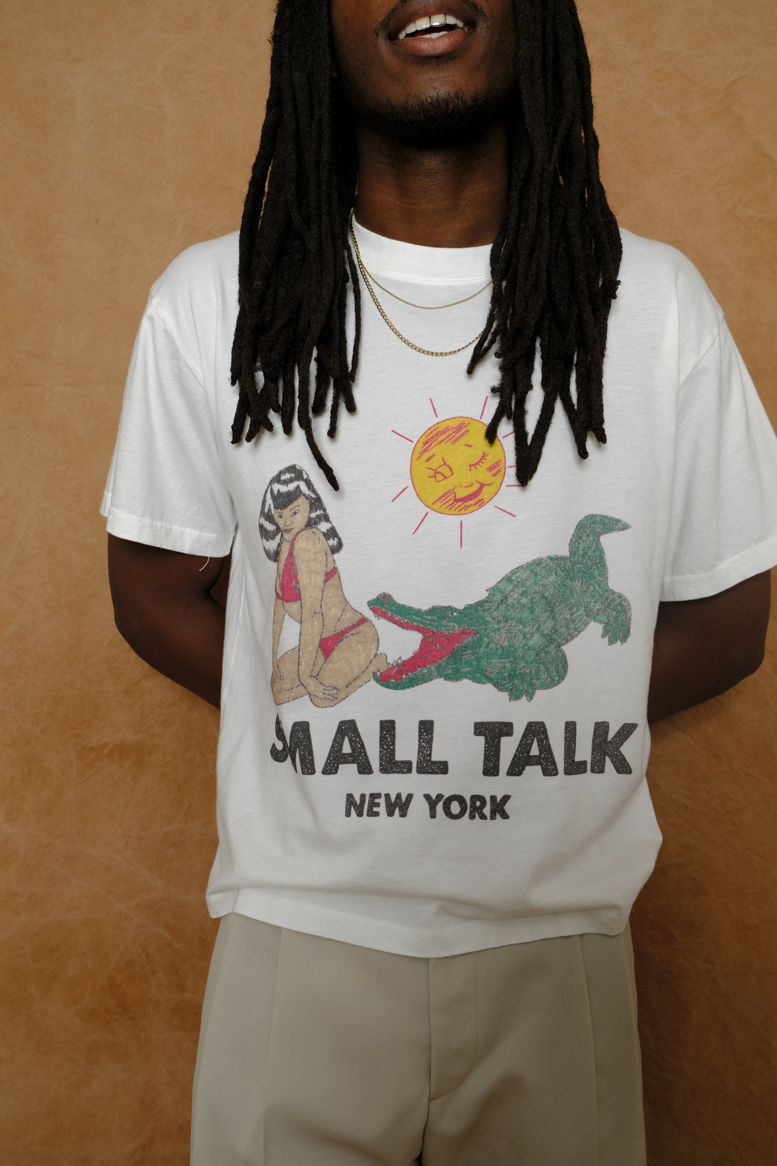 s/s tee in gator girl hand drawn jersey