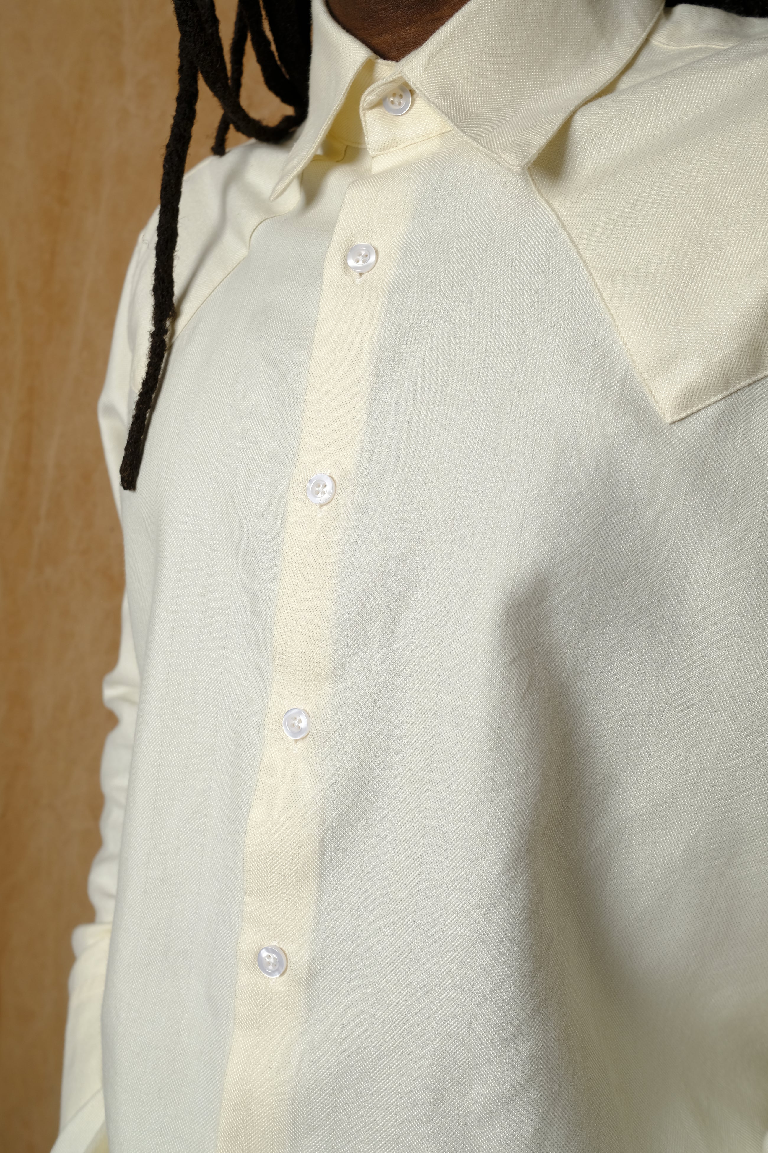western business shirt in cream herringbone
