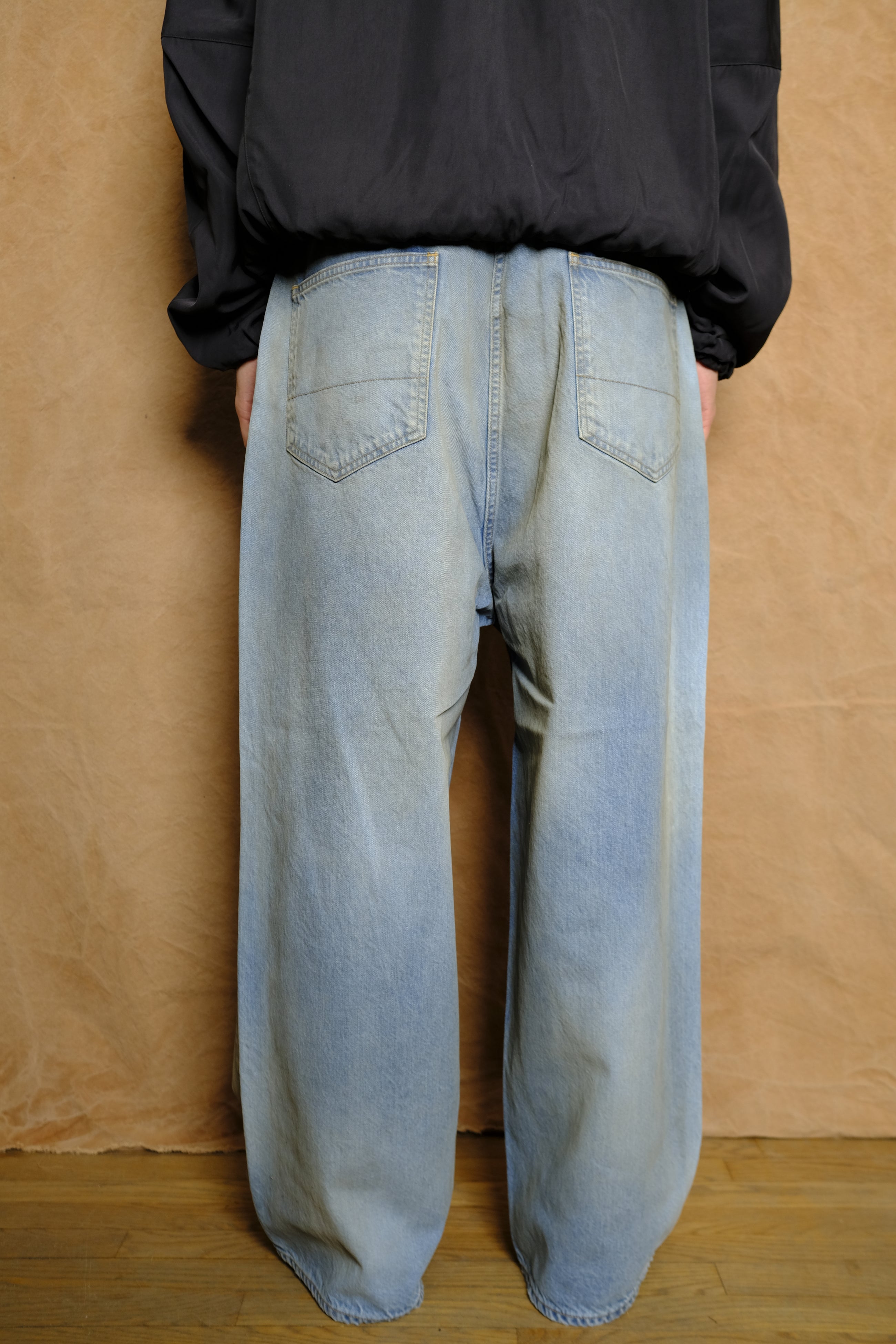 light oz wide straight denim pants in indigo