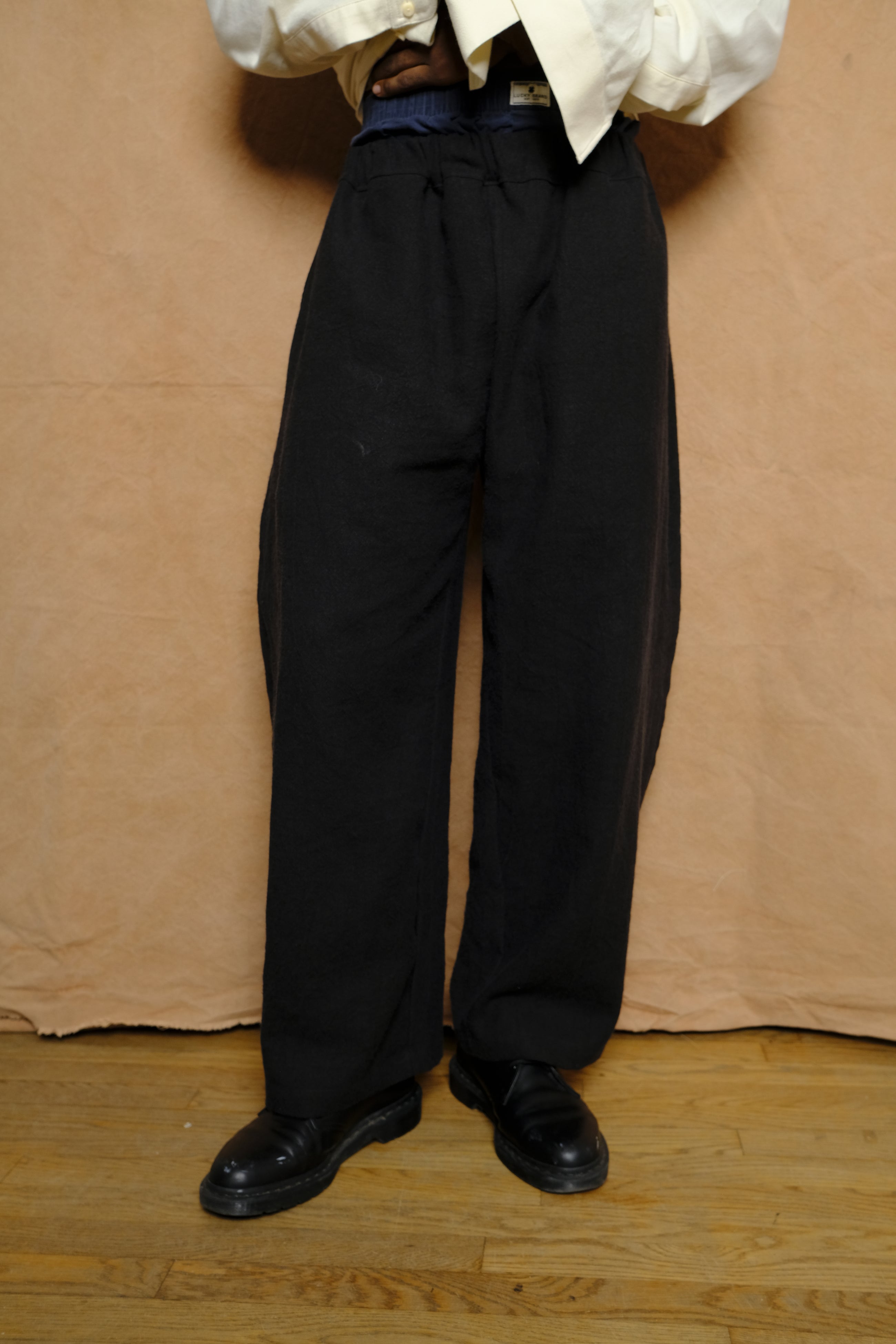 studio pant in black tumbled linen wool