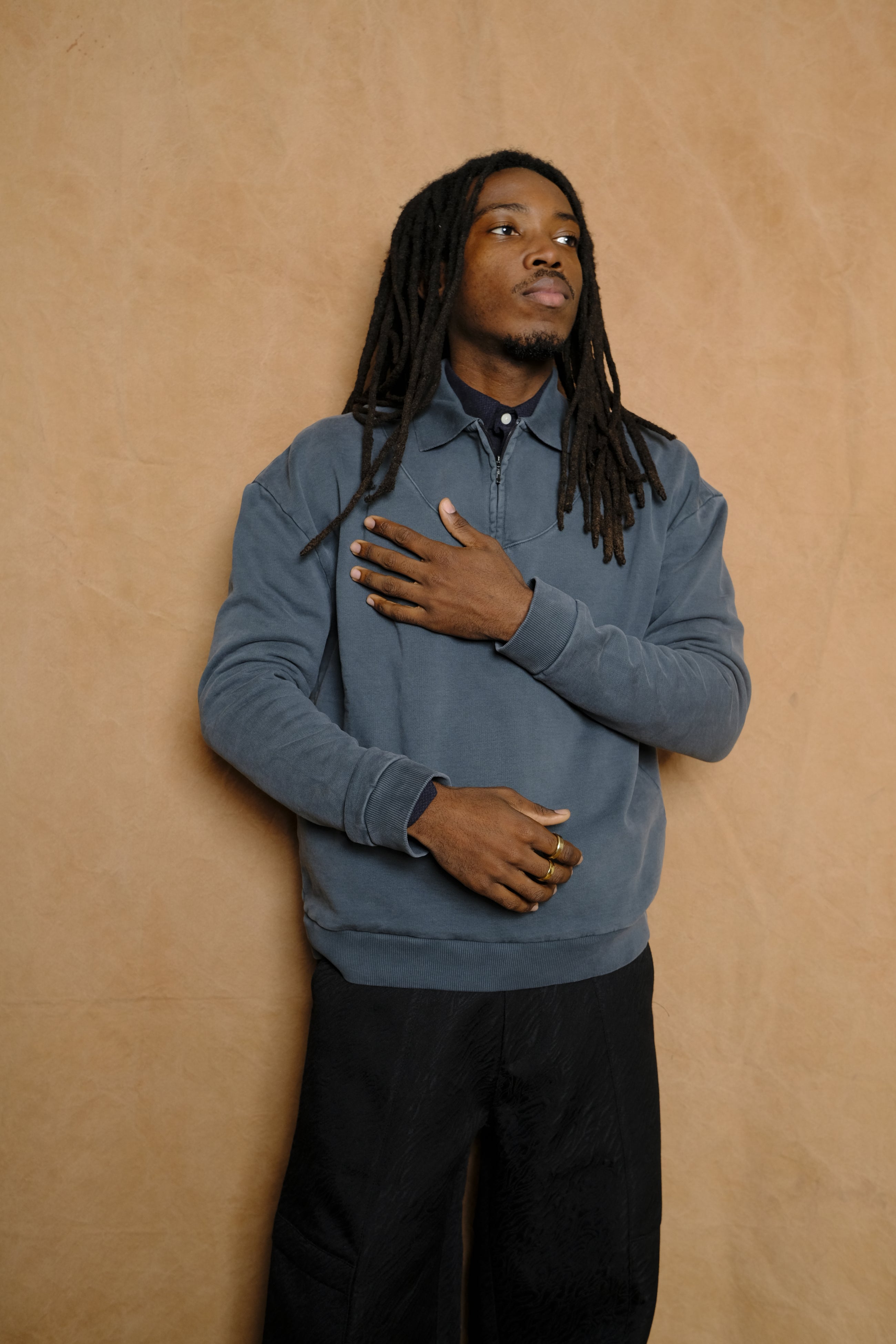 polo sweatshirt in washed black