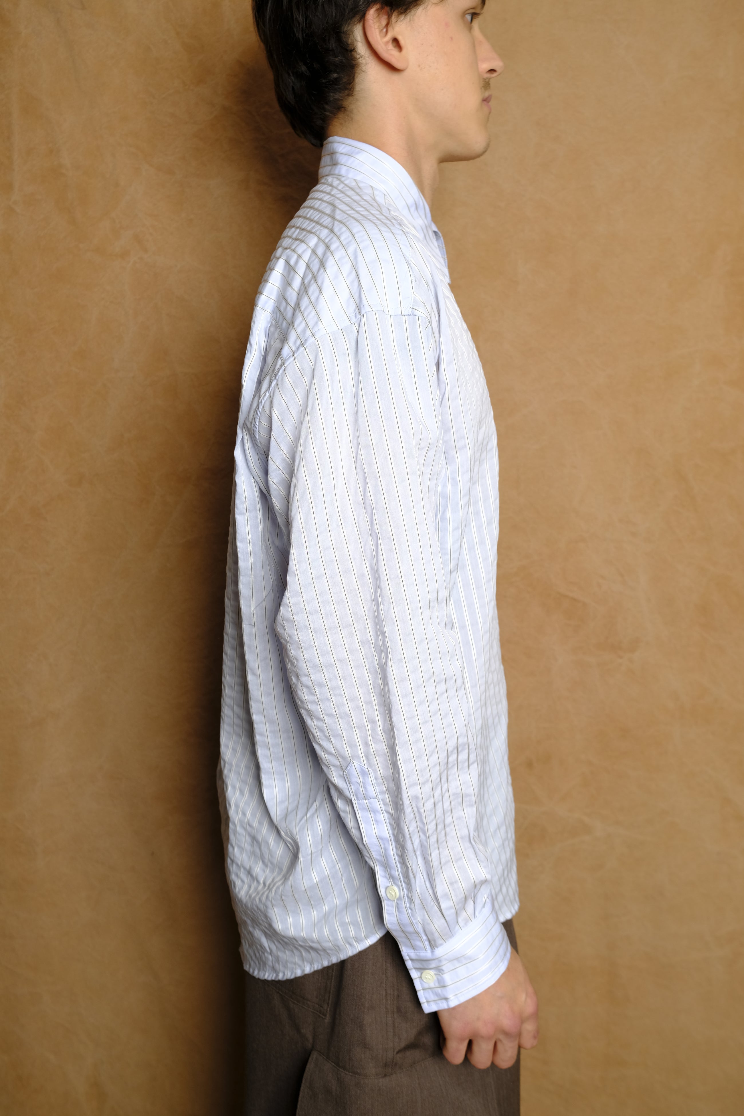 wrist patch slouch shirt in sax stripe