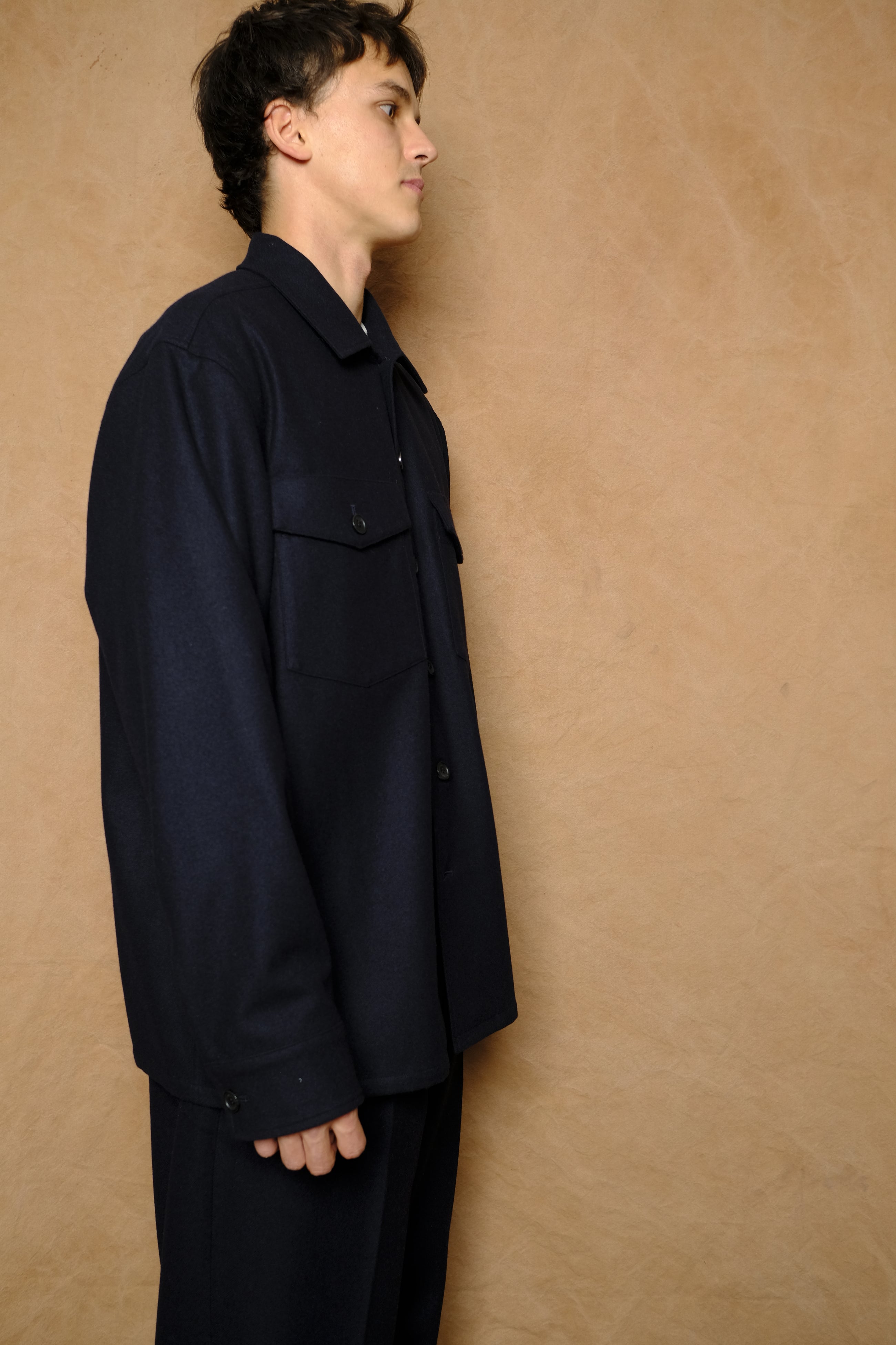 fatigue shirt in navy powder melton