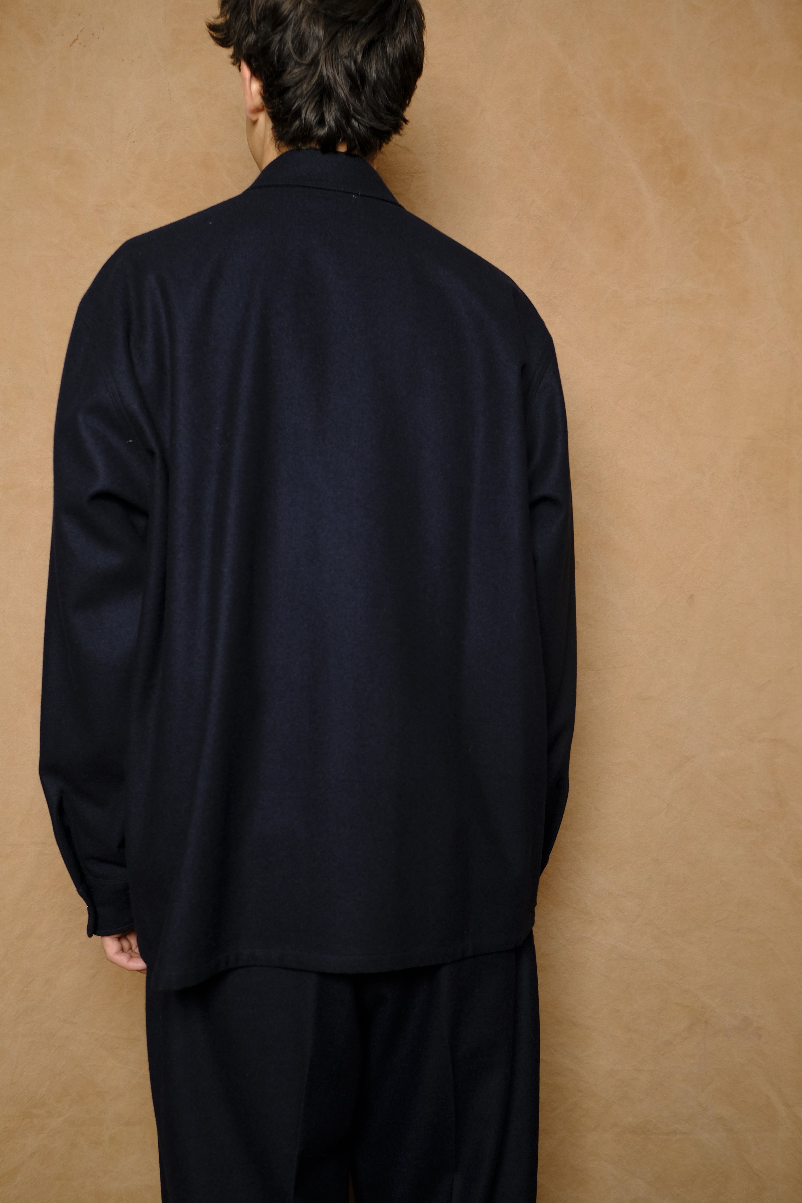 fatigue shirt in navy powder melton