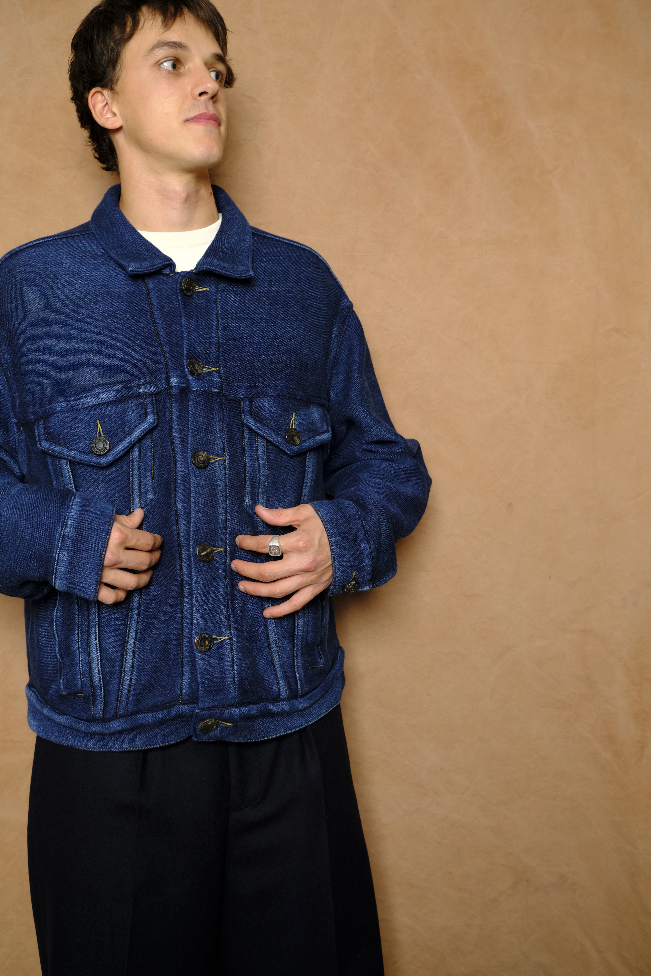 3rd type washed knit jacket in indigo yarn
