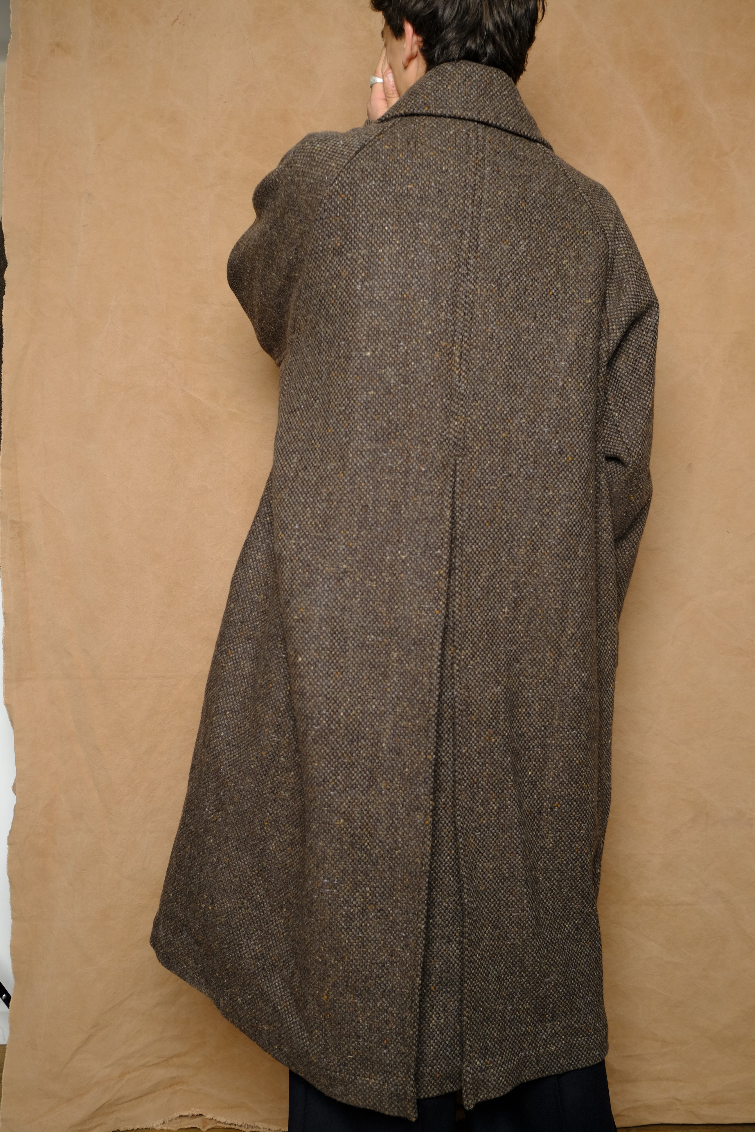 donegal tweed inverted pleats balmacaan coat in brown