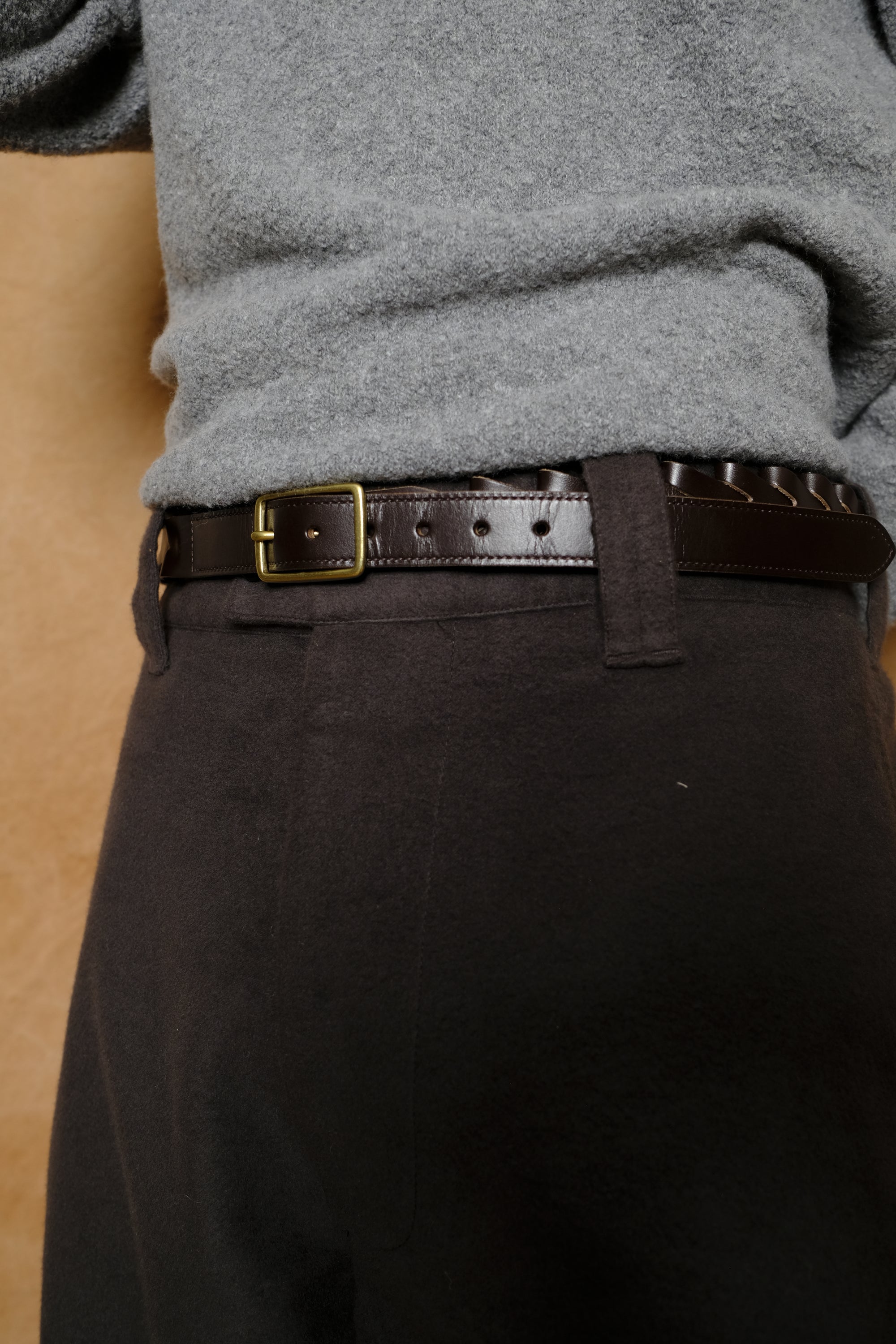 construct belt in dark brown