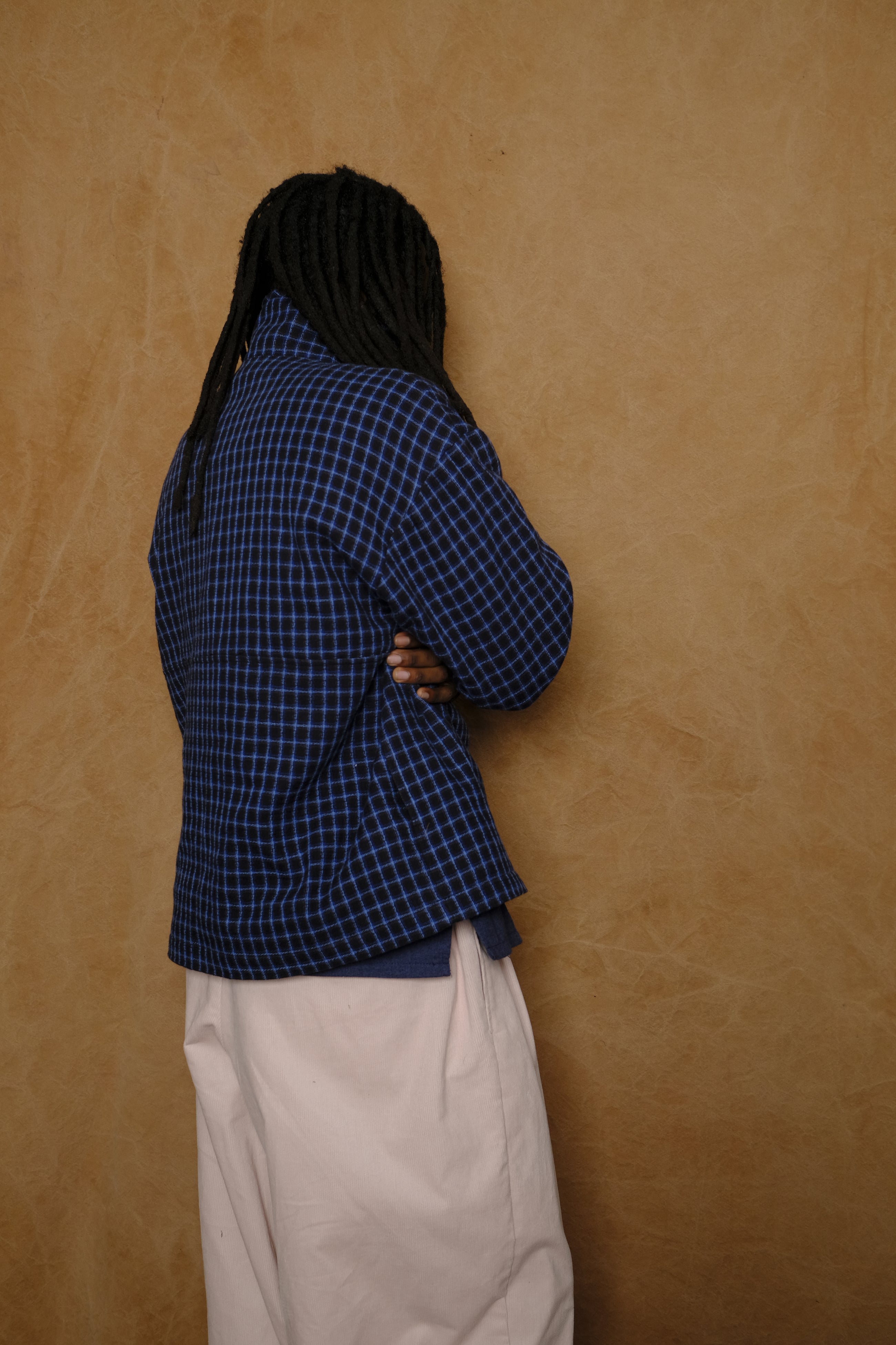 griddy half zip pullover in black / blue