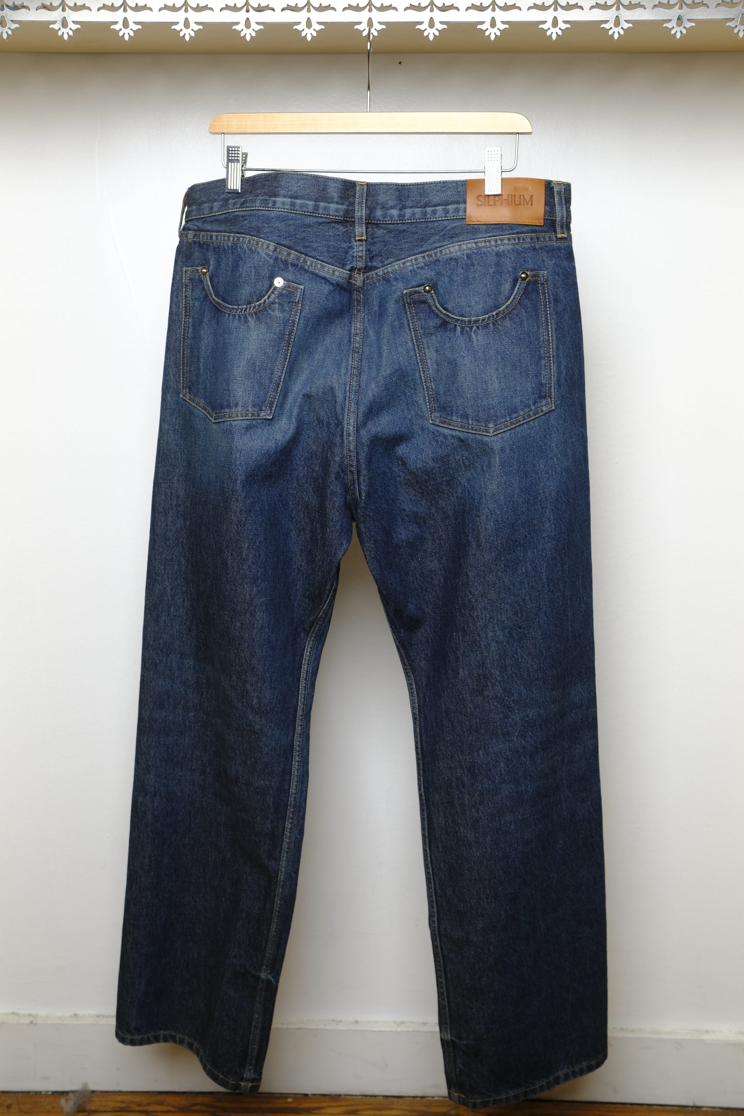 1947 denim in washed blue