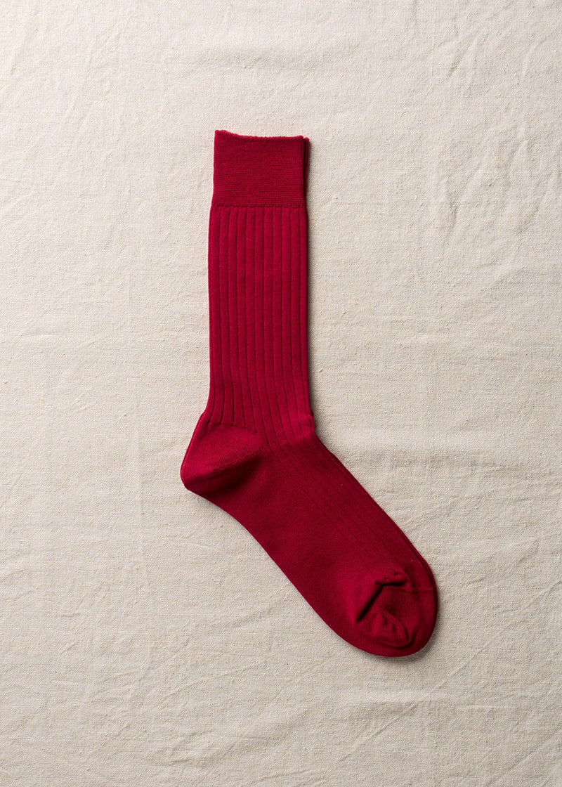 organic cotton ribbed socks in rose red