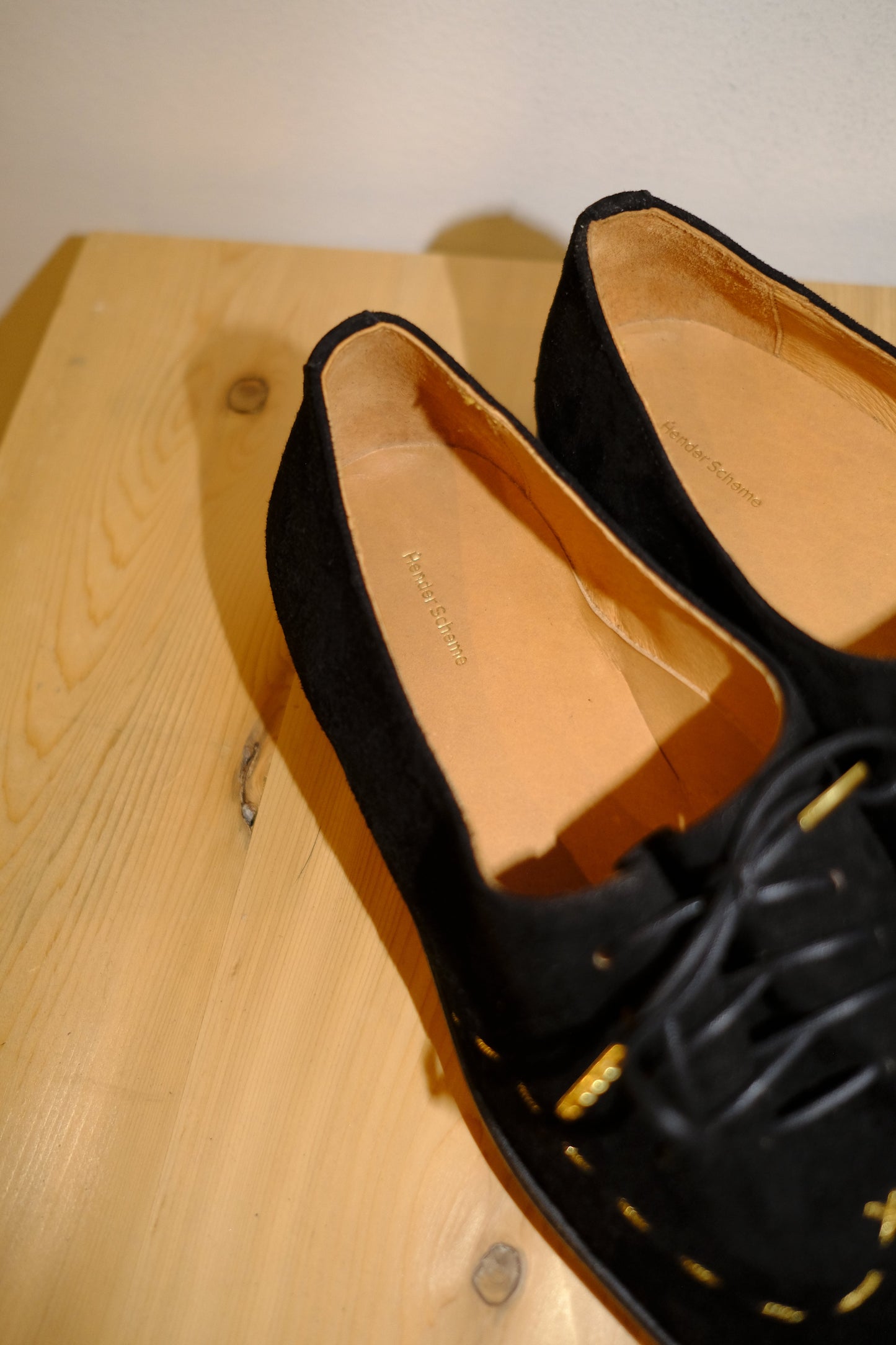 chain tip in black
