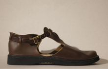 t strap in brown