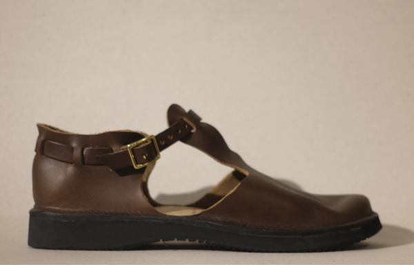 t strap in brown