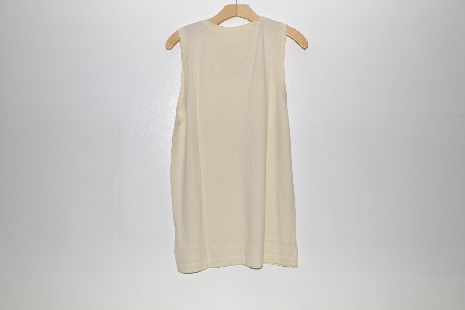 simple top in ivory