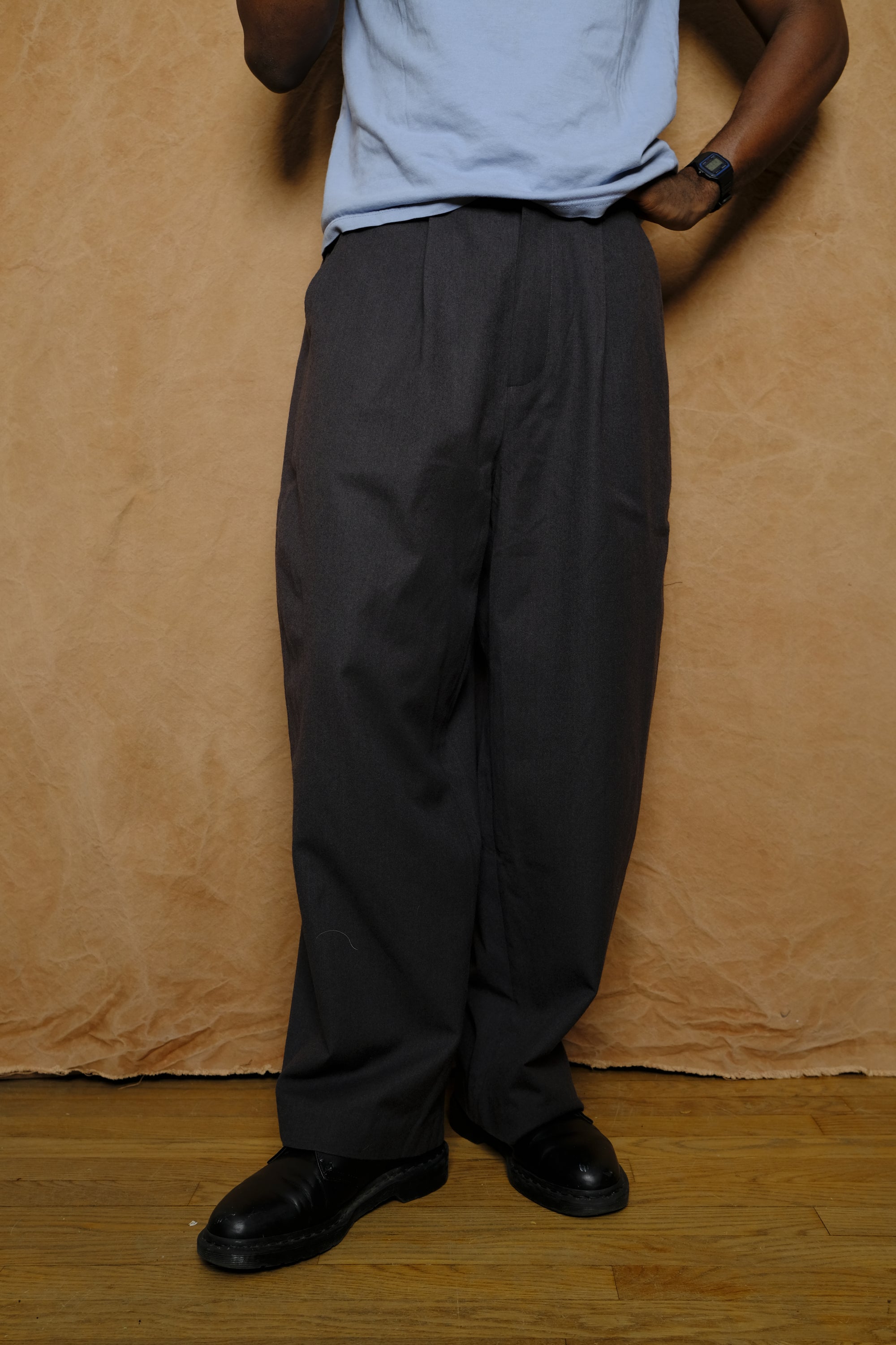 wool trousers in gray