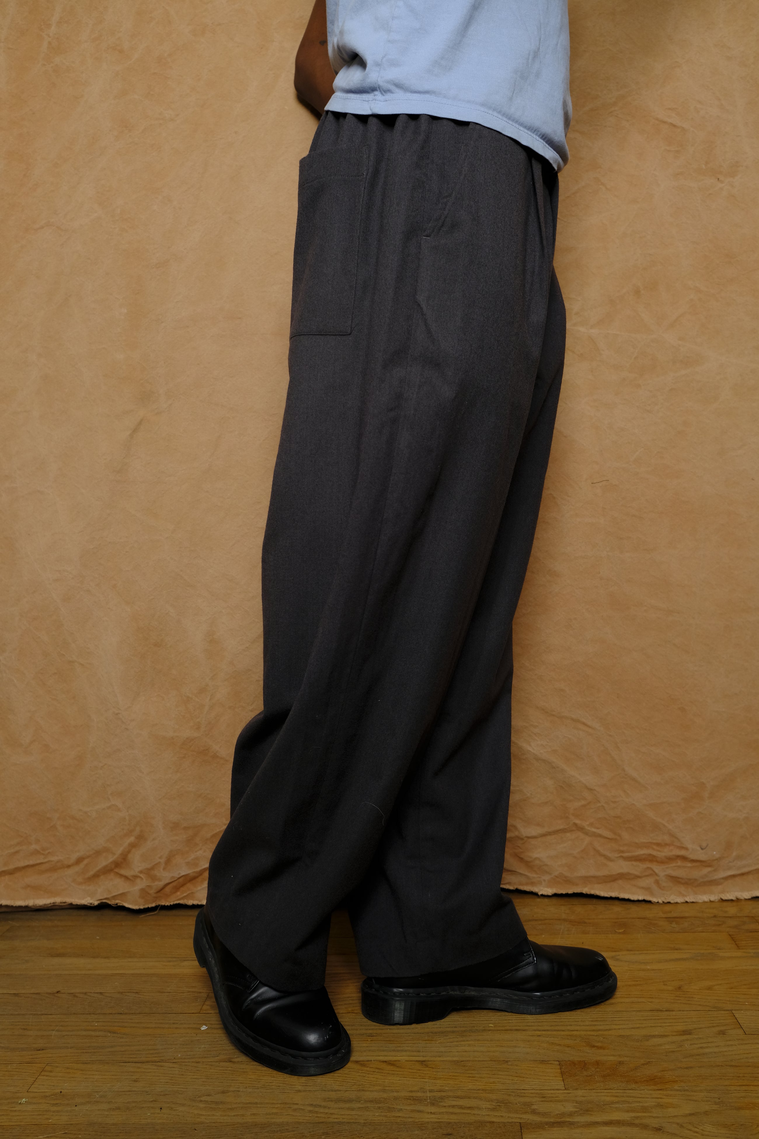 wool trousers in gray