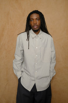 office shirt in cream/navy/grey typewriter