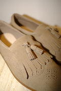 klein in light khaki
