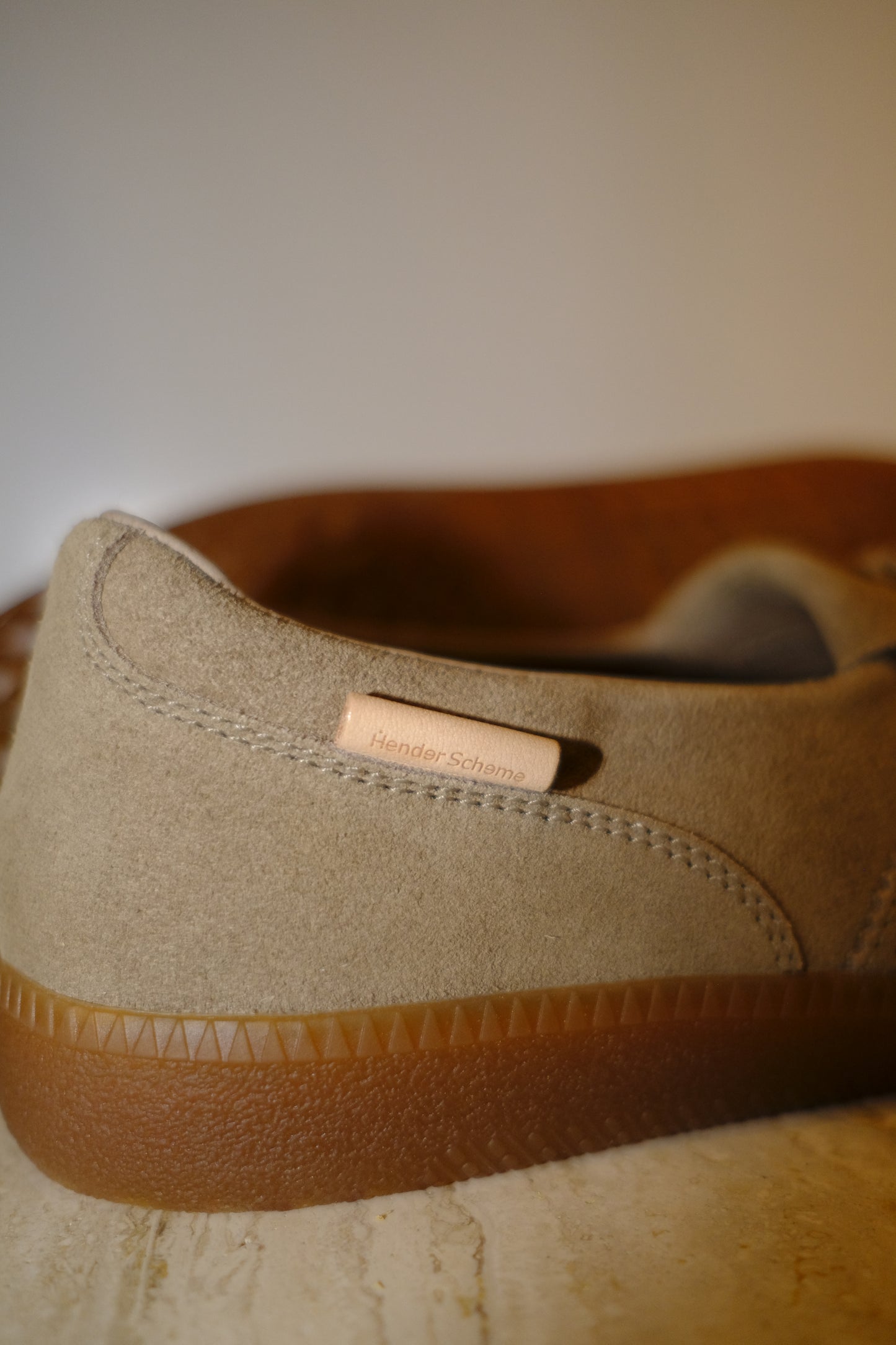 klein in light khaki