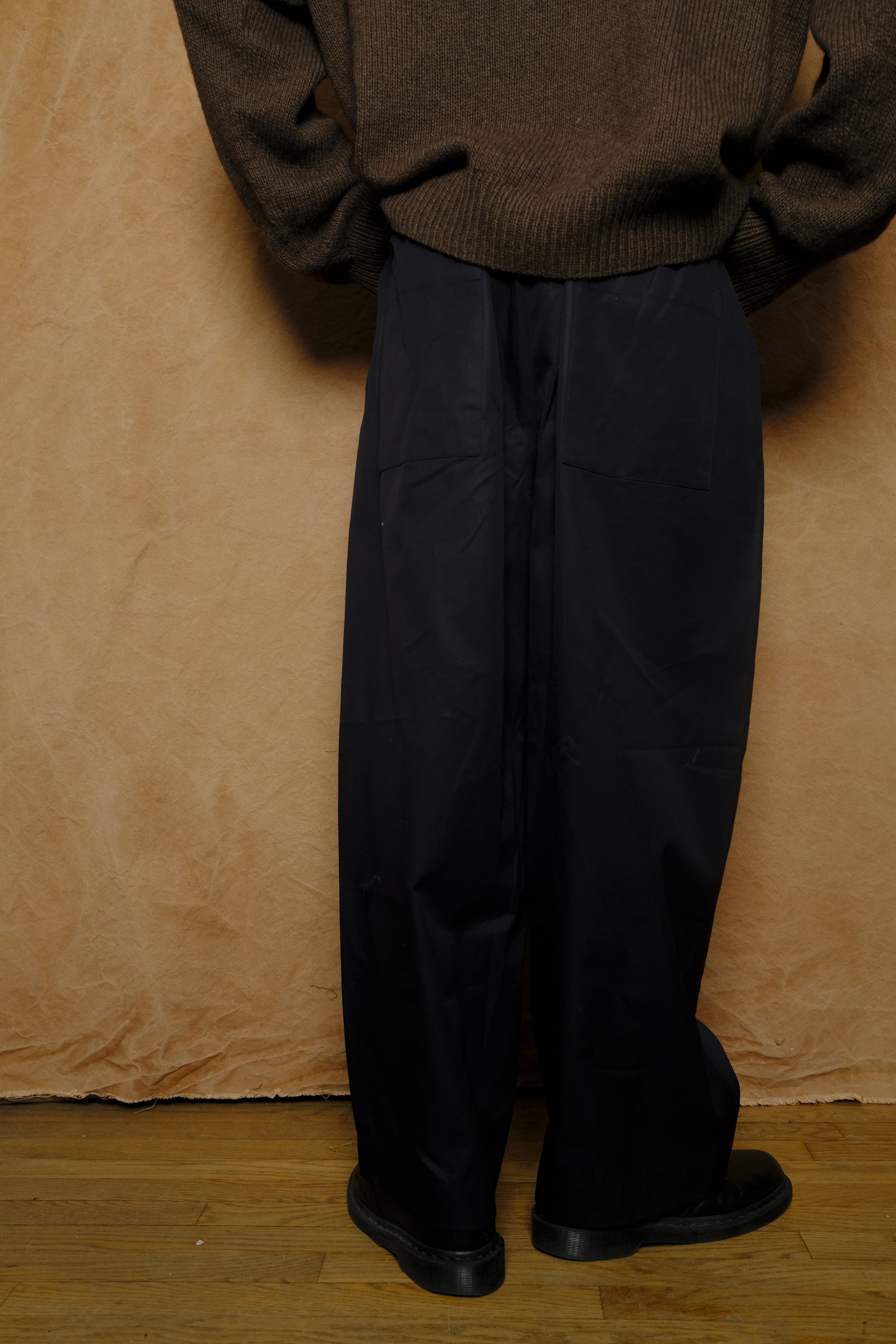 cotton gabardine trousers in dark navy