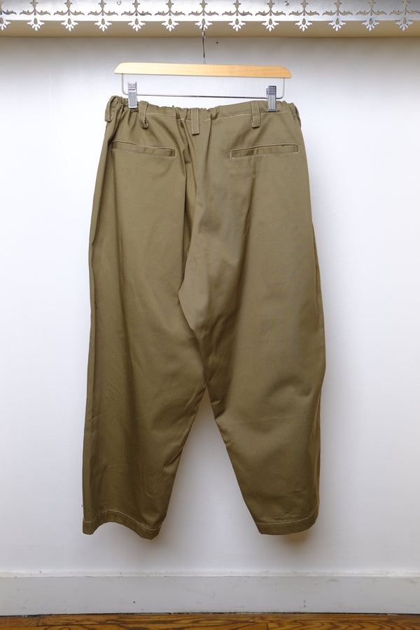 mika pant in olive