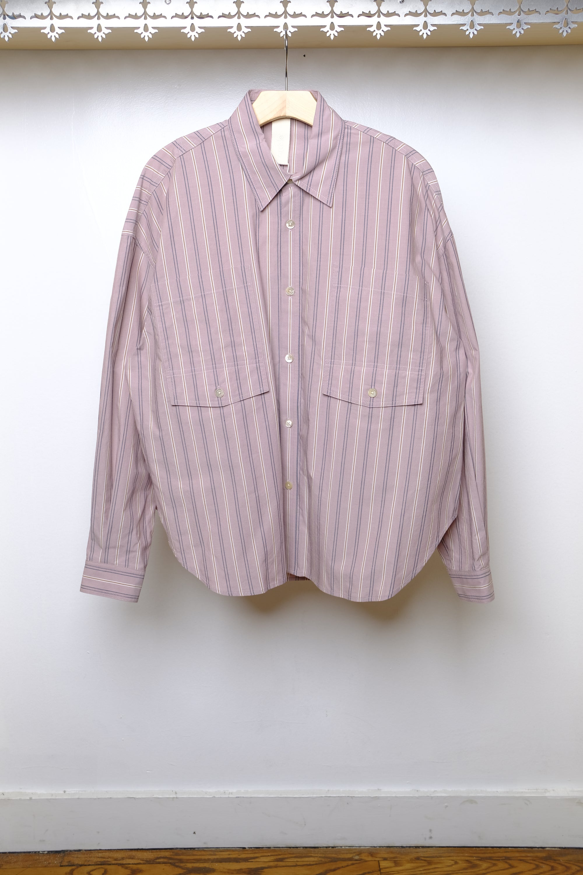 cropped river shirt in pink stripe