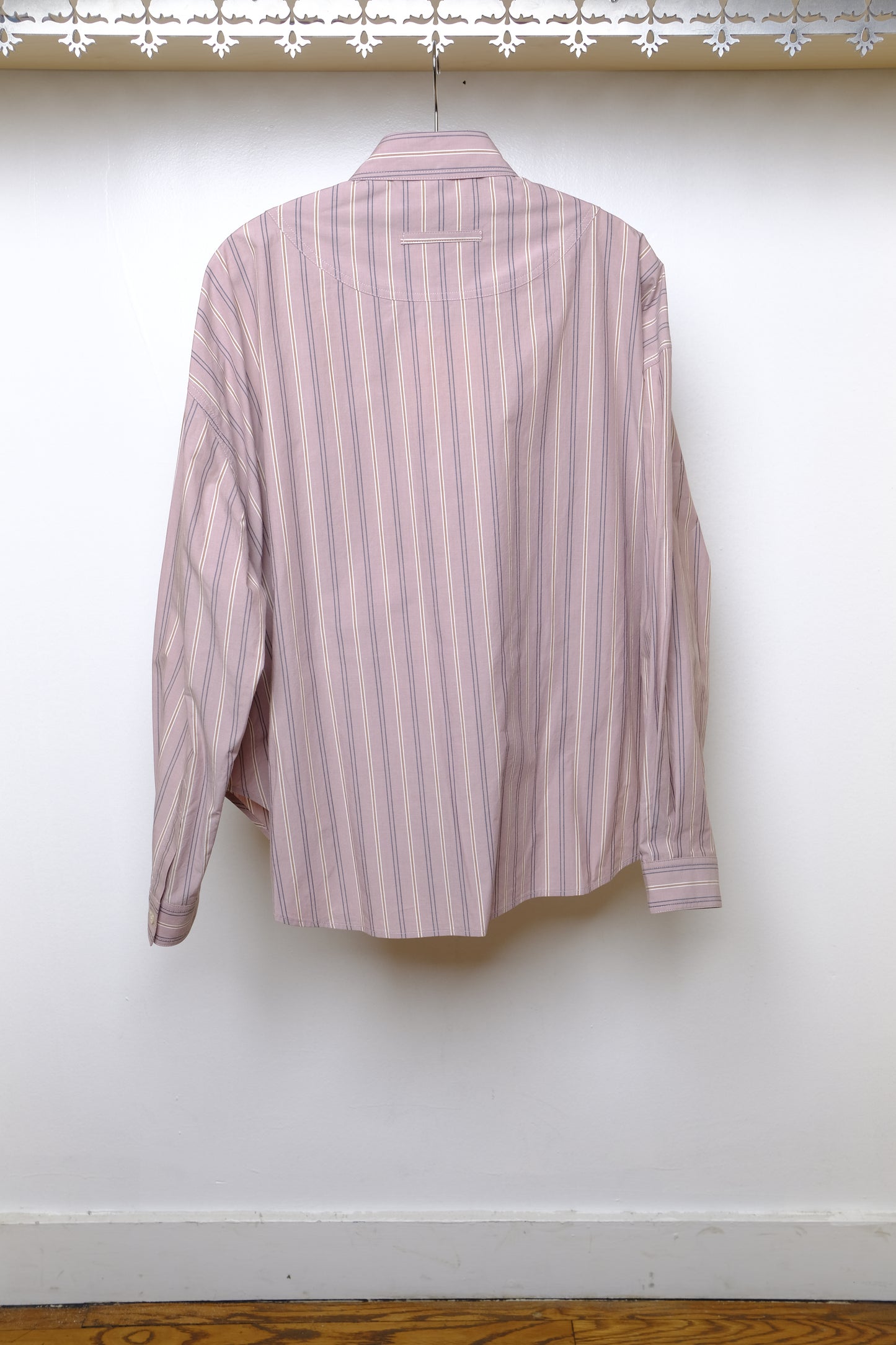 cropped river shirt in pink stripe