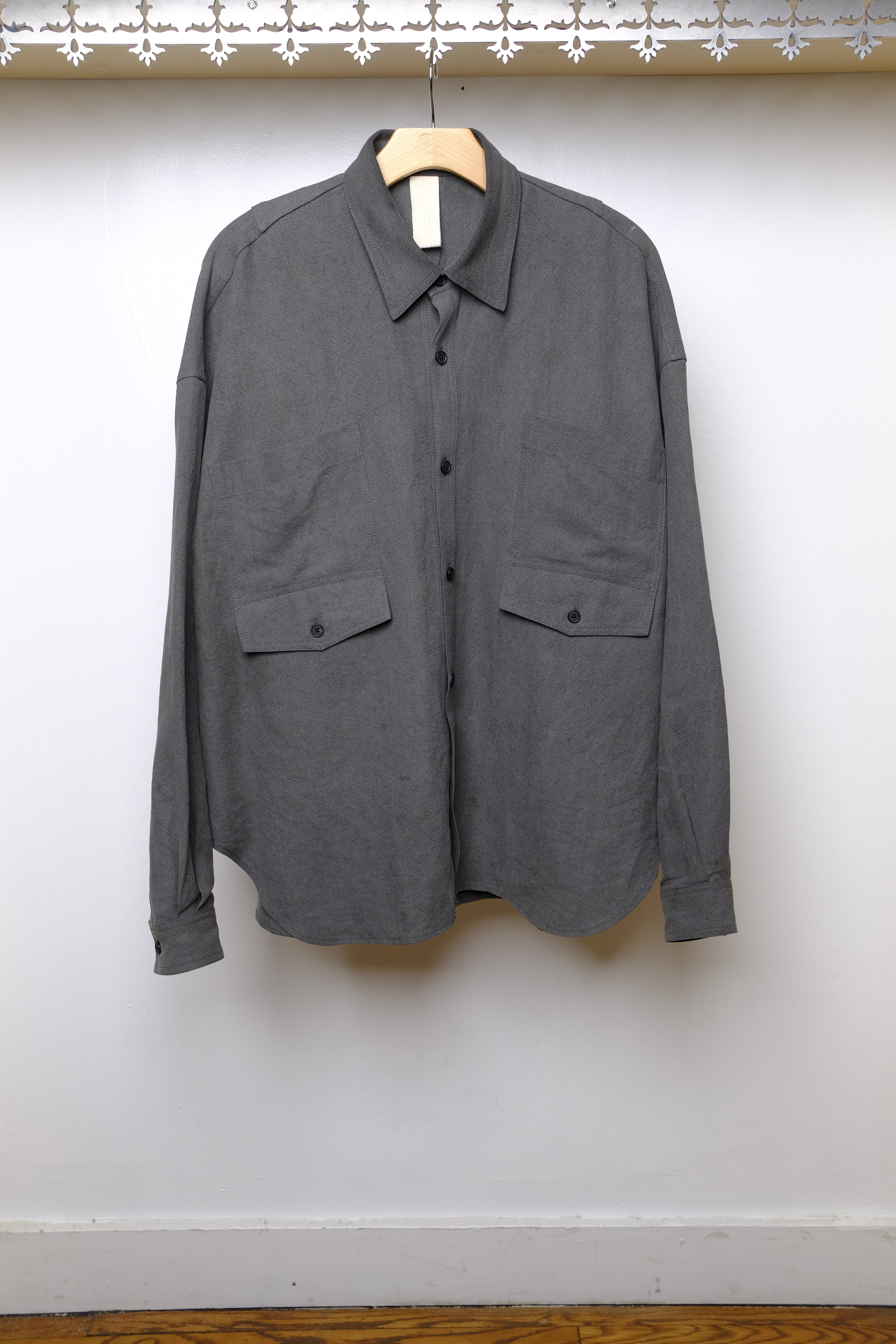 cropped river shirt in paper