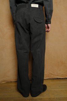 flat front trouser in cotton & linen ink dyed canvas