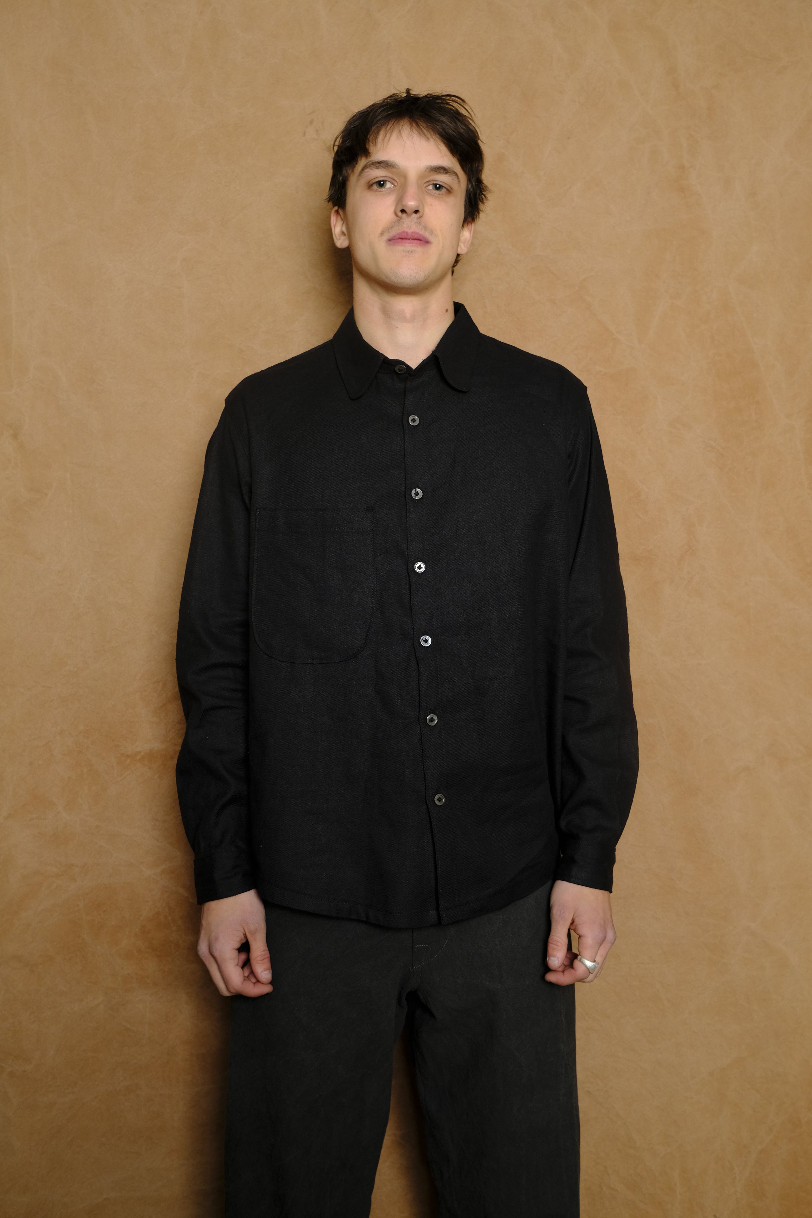 left hand oxford shirt in black silk & linen twill