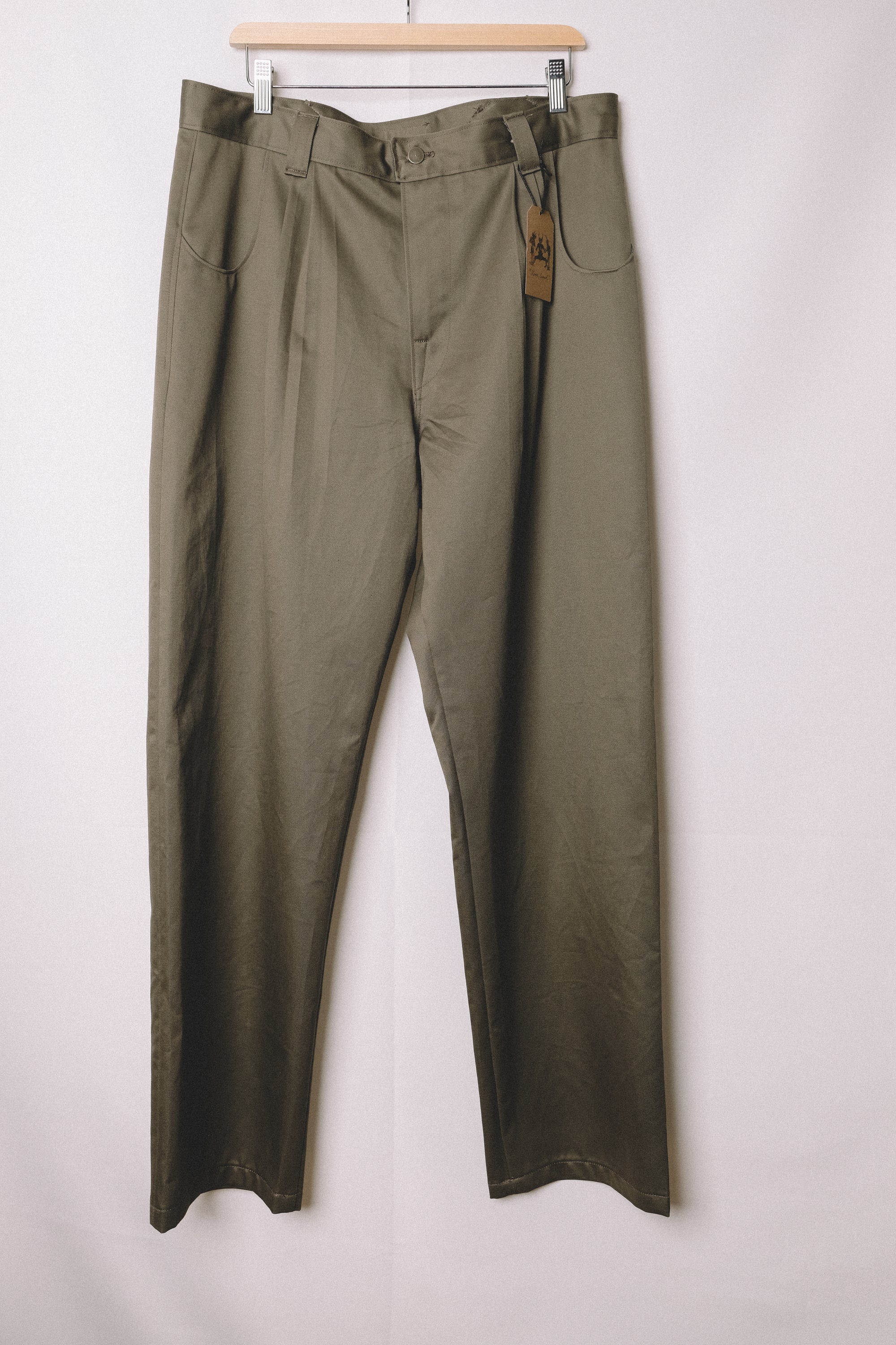double pleat trouser in cotton twill