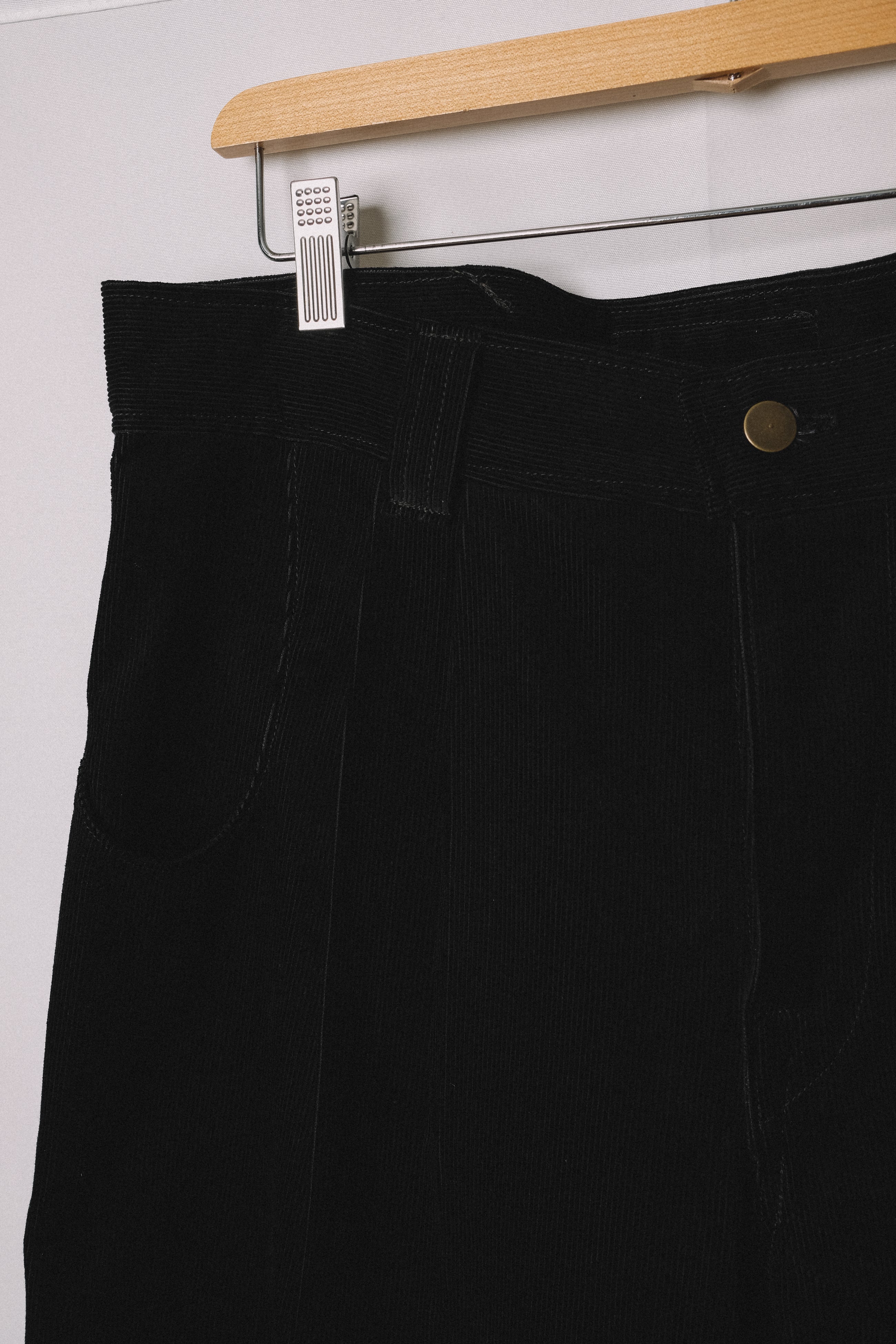 double pleat trouser in pima cotton corduroy