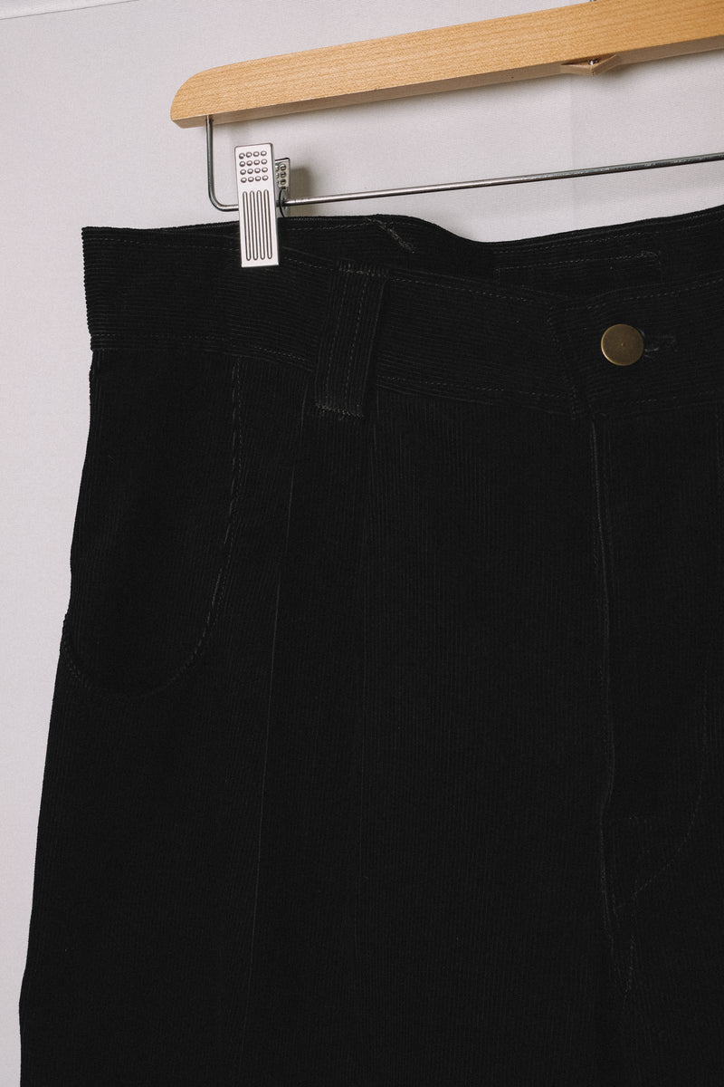 double pleat trouser in pima cotton corduroy