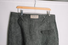 double pleat trouser in binchotan dyed linen/washi poplin