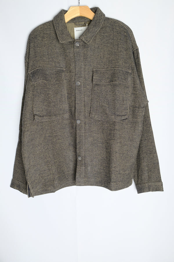 box overshirt in charcoal/olive
